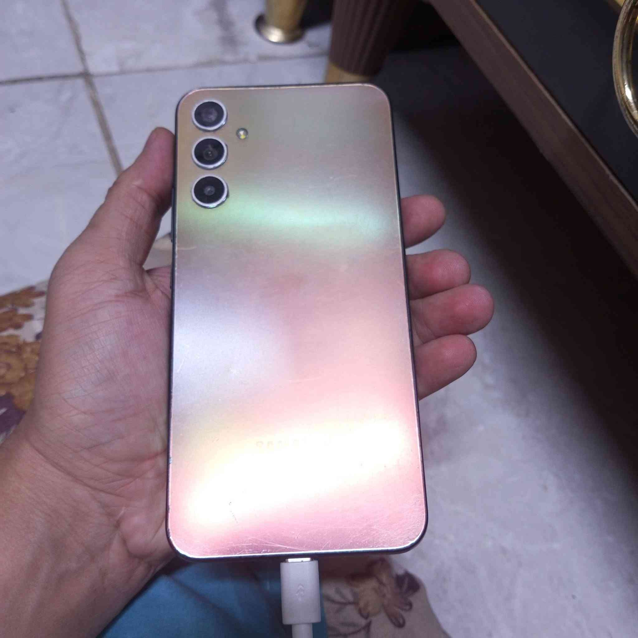 جالاكسي A34 5G • ذاكرة ٢٥٦ • شاشة مبدلة