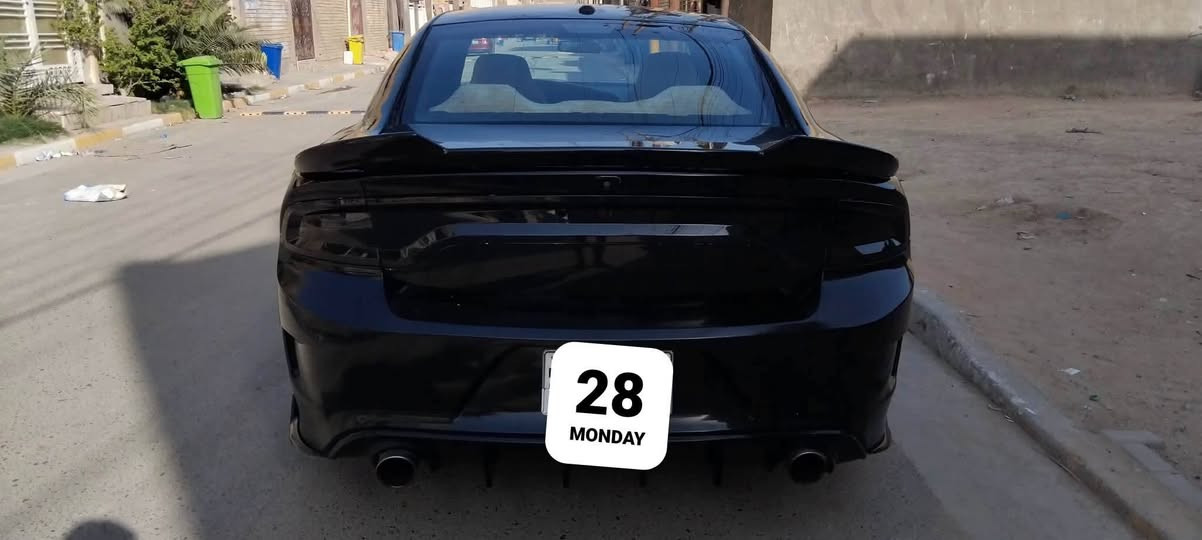السلام عليكم جارجر بوليسي موديل 2019 اصل رقم بغداد بسمي حادث جاملغ الخلفي وطخات بدون ايرباك ونصبغت حزام بدون ضرر مكينة 5700 جديدة كير جديد بية منضومة غاز 
 تبريد ثلج تخم تاير لات زنون كشن كهرباء وجلد اسود شاشة كبيرة مكاني بغداد السعر 128 قفل ***********

نص مكتوب في الصور:
- 28 MONDAY