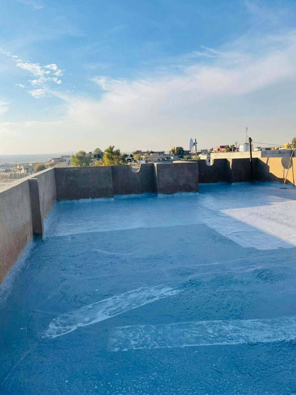 🏠 لا تنتظر أول تسريب حتى تفكر بالعزل.....!
احمِ بيتك من مياه الأمطار،،،،
 تخلص من الرطوبة بعزل احترافي وتنفيذ مدروس....
🔹 عزل مائي
🔹 معالجة التشققات والتسريبات
🔹 مواد معتمدة وتنفيذ إحترافي
📍 الموصل
📞***********
📞***********
👷تنفيذ/ اكرم شبيب 
👷تنفيذ/جاسم محمد
عزل اليوم… راحة وحماية لسنوات. 🛡️

نص مكتوب في الصور:
- الطبقه الاولى
