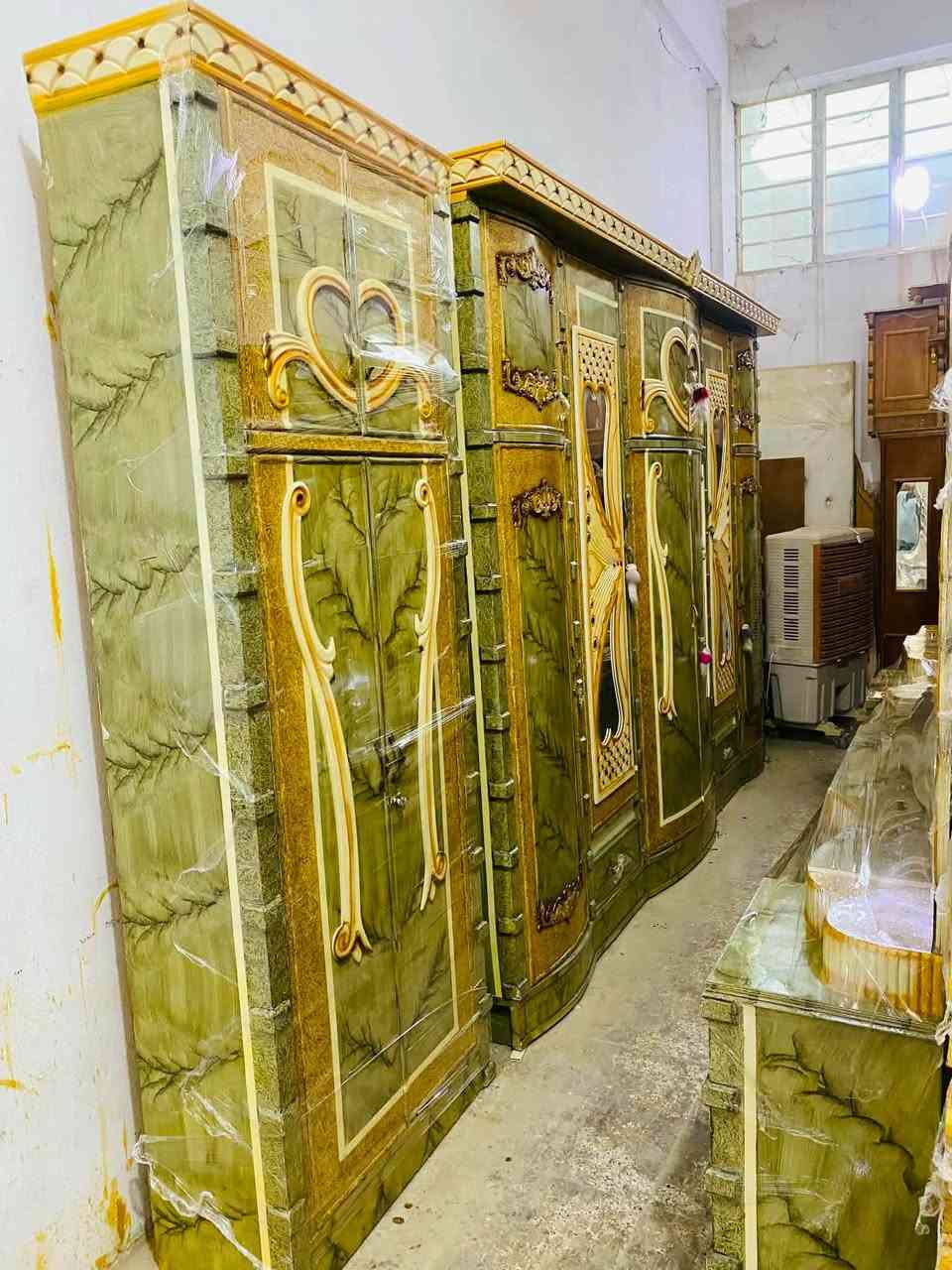 السلام عليكم غرفة حراري طابقين 6باب ملحق شغل راقي اخو الجديد (مال عرسان)بسعر 950الف وبيها مجال للطيبين عنوان بعقوبة كاطون شارع ابو رباح مزاد ضي القمر استفسار خاص او الرقم *********** ***********
