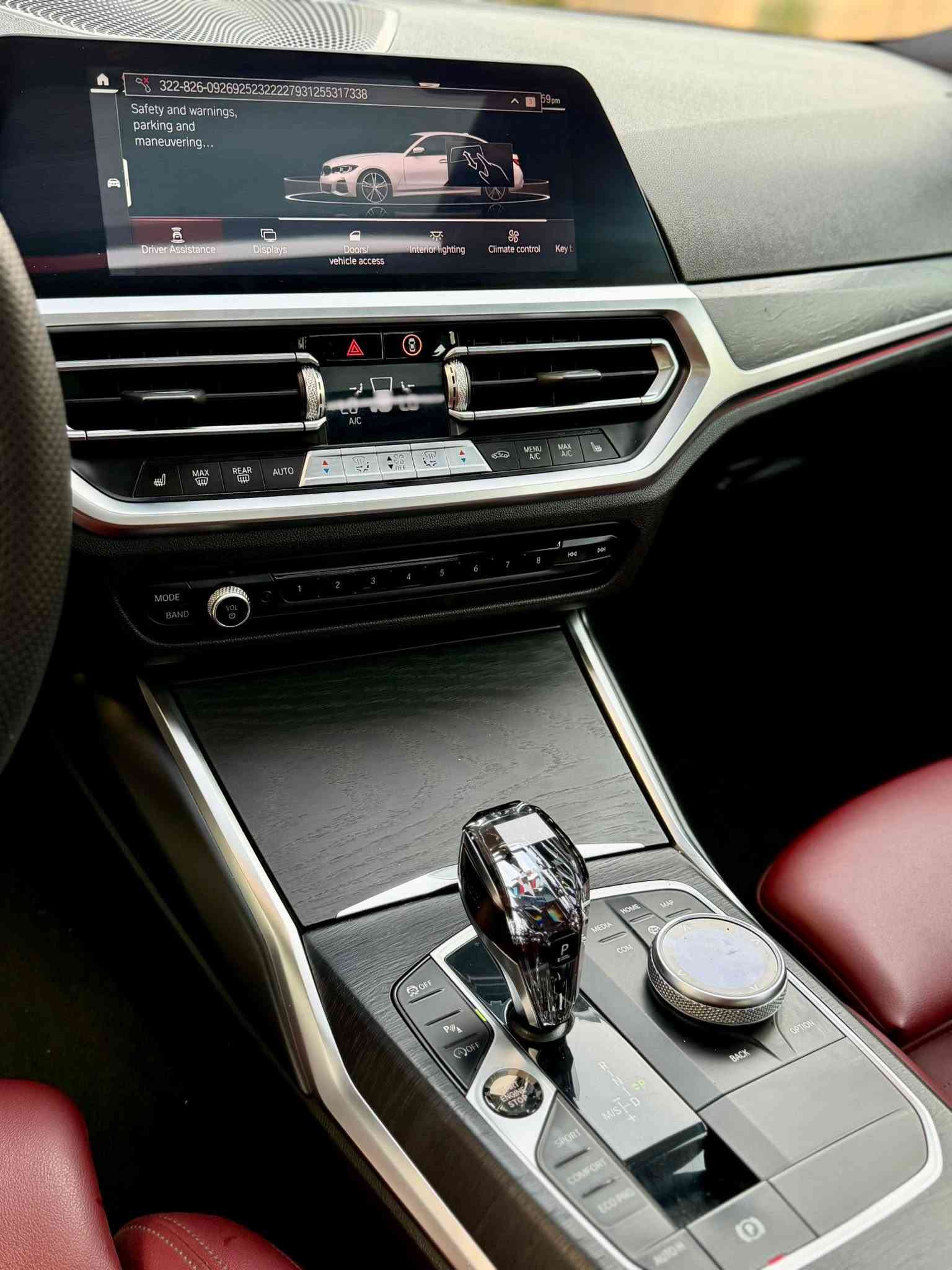 BMW 330i M 2022

M اصل بكج

ماشيه فقط ٧٠  الف ميل 
فول مواصفات M بكج اصل 
ويالة مختمه M دعاميات M ستيرن M
دفع خلفي 
سلايد
شاشة جبيرة 
ابل كاربلي وايرليس
ستيرن تدفيه 
داتاشوو
gestures bmw 
حساسات ٣٦٠
كاميره 
٤ وضعيات قيادة ايكو ، كومفورت، سبورت ، سبورت بلص
اكتف اكزوز وببكورن بلادي 
انارة داخلية محيطة متغيرة 
صندوق كهربائي شفط مع امكانية الفتح بتمرير القدم 
تبريد منفصل امامي وخلفي
انارة ترحيبية بالابواب
لايتات داينمك متحركة  وترحيبي زينون 
شفتات ستيرن 
كشنات خزن وكهربائية 
كشنات احمر بلادي 
كشنات تدفيه فول كهربايه 
وبعد هواي مواصفات 
تايرات جديدة وهزة وبراد وسنوية كلة جديد باسمي وتحويل ثاني يوم 
سعر ٢٢٨$  وبيها مجال 
اضافيات هوايه ب سياره اربع كزوز كاربون ام باكج 
مكان سياره دهوك 
رقم واتساب ***********
————————-
ضرر بي باب خلفي و نص جاملغ و ٣ باب تبديل شريكه بدون دواخل ايرباك بس تكمه راجع سيستم 
حادثها بس شخط
