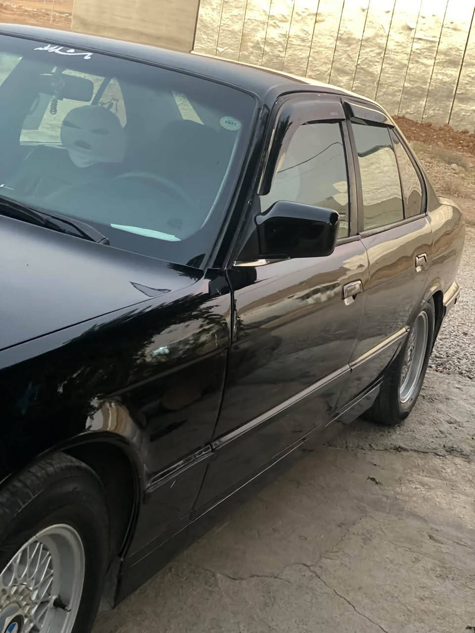 بي ام دبليو 525 • ١٩٩٣ • مقاعد جلد