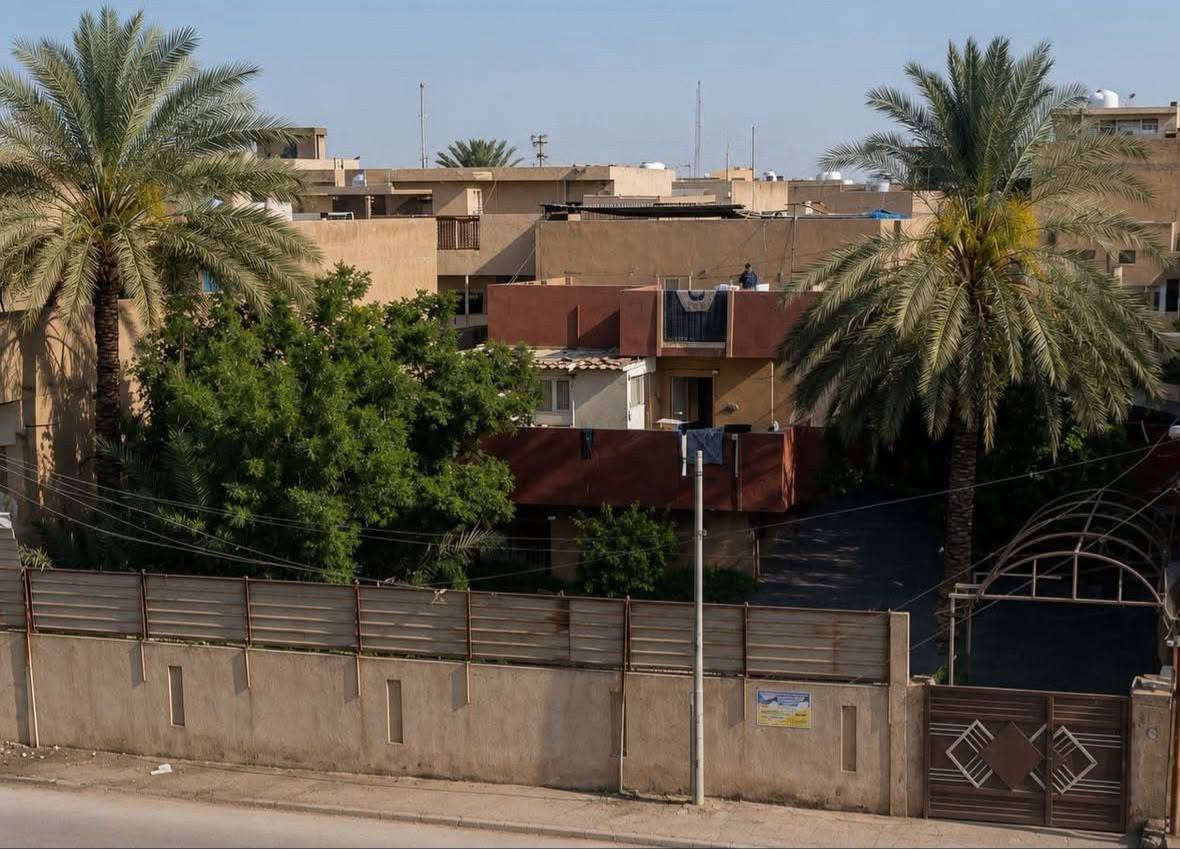 يا الله موقع مميز جدا  اقرة التفاصيل ونوب راسلني وتدلل عدي بيت بشعب بجزائر مساحته ٥٥٠انبيعه تقطيع او كامل المكان صاير بشارع كلش عريض صاير قريب على فلكه الفيحاء البيت ورثه ومتفقين الناس وجاهزين للبيع البيت ينباع بسعر ارض سعر المتر ١٥٠٠ وبي مجال قليل للجادين بشراء فقط وتساب ***********
