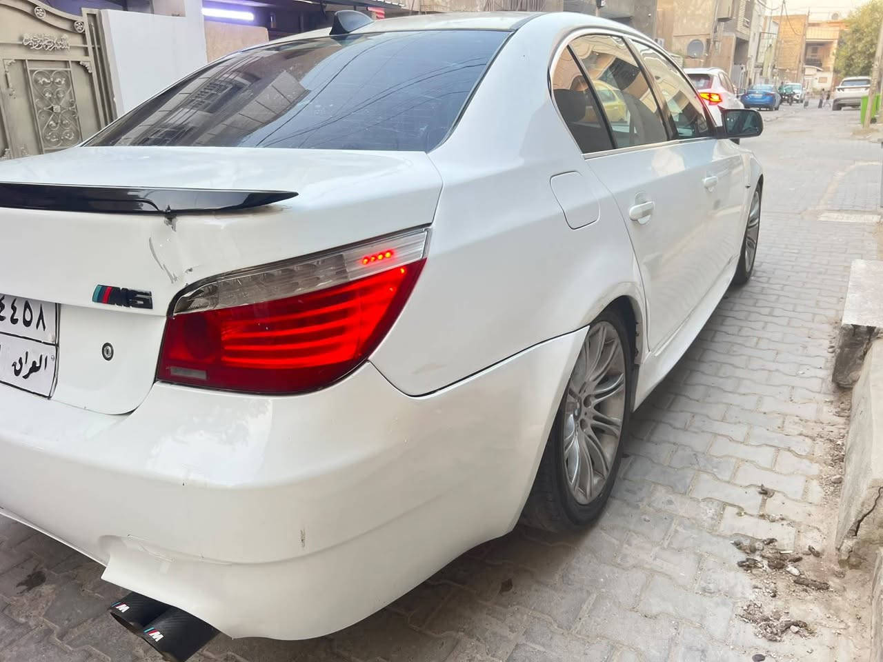 للبيع ميماتي بي ام دبليو 530 N52 B30 E60 
( خليجي ) 2008
لون ابيض متغير 
رقم اربيل تحويل ثاني يوم شرط. كهربائيات عل بلاد ماملعوب بيهن 

سيارة عليها كت M كامل
بيه صبغ حزام أثر جراد بدون دك أو جاكوج أو ضربة قمارة
مكفولة حتى من الصبغ القمارة  
1_بصمة
2_تبريد قطعتين
3_كروز سرعة
4_منظومة تبريد جديدة كاملة
5_مراية داخلية وجانبية عاكسة
6_تحكم ستيرن
7_كشنات كهرباء
8_شاشة أعطال
9_داخل بيجي
10_لايت زنون LED
11_كشنات  جلد بيجي
12_سلايد3طكات
13_ويل هامان M مع تخم تايرات جديد
14_بك لايت LED 
15_صدر أمامي  خلفي جديد 
16_داخل جلد ومغلفة الكشنات 
17_منظومه تبريد كاملة جديدة
18_حساسات أمامية وخلفية  بس مامربوط
19_إنارة ترحيب
20_دمامات بلادية
21_منفذ AUX
22_ماوس تحكم
23_شاشة
24_ بردات بلاد
 السيارة فول عل اخير 
الـسـعـر 100وبيها مجال
مكاني: بغداد المنصور الوشاش 
رقم : ***********

