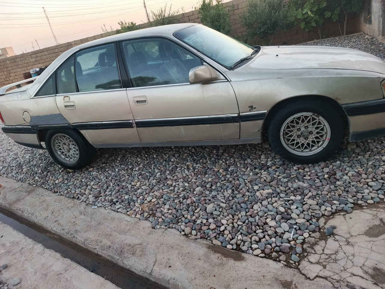 اوبل اومكيا للبيع
موديل 1992
رقم نينوى دولي بسمي شرط وكالة اني حاضر 
سيارة مابي صبغ فقط دواير مصلح 
مكان موصل ناحيه برطله 
سعر على اتصال 
استفسار ***********بي واتساب
