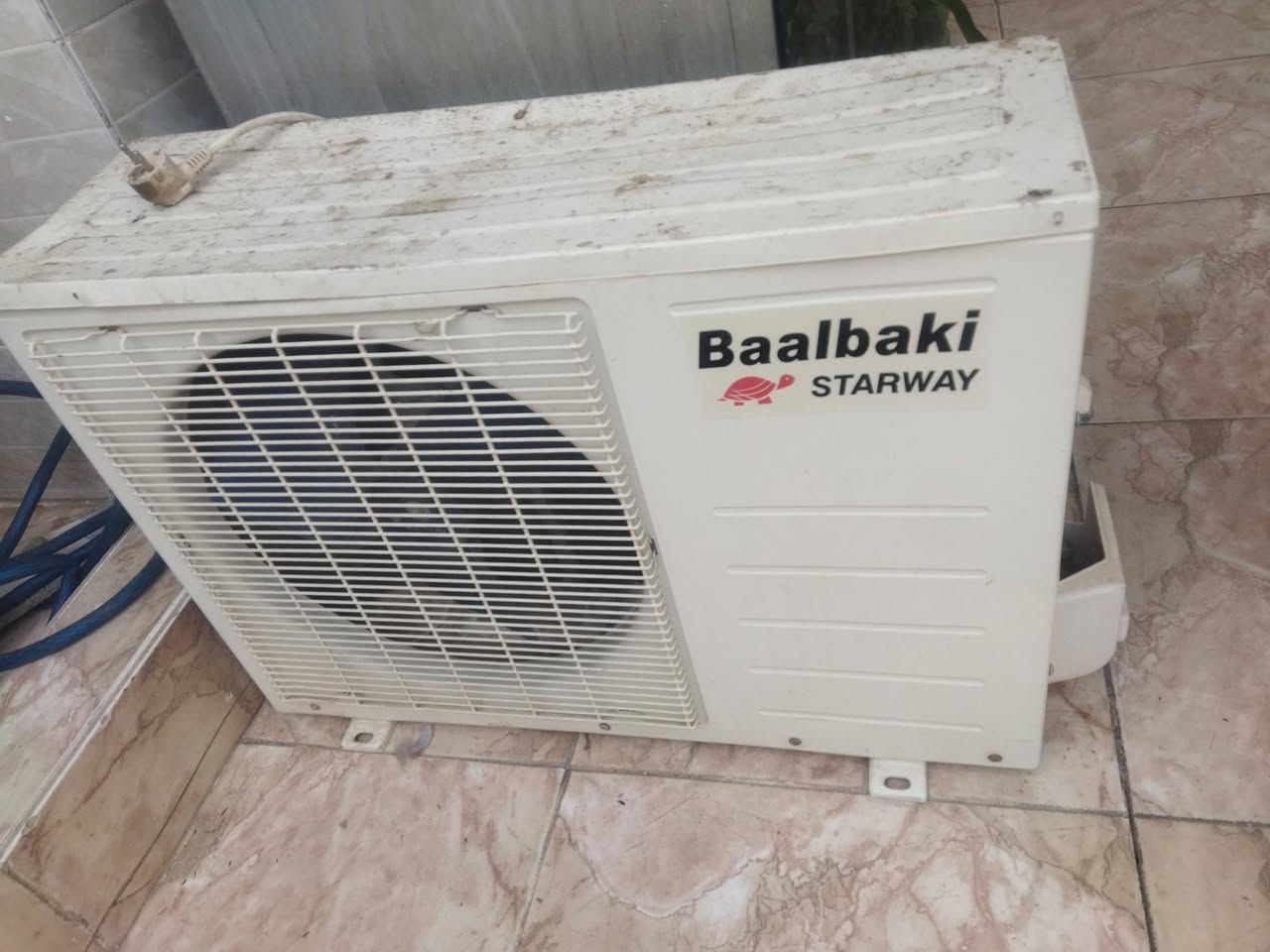 السلام عليكم 
سبلت طن ونص  للبيع شغال وكامل بس الكنترول ضايع 
ماركة بالبكي ..سبب البيع انتقلت لبيت ثاني وما عندي مكان إله 
السعر مناسب... عنواني هفلان..إلي يفيده يدزلي واتس رقمي 
***********
