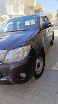 هيلوكس فلاونزه • ٢٠٠٦ • رقم بصرة