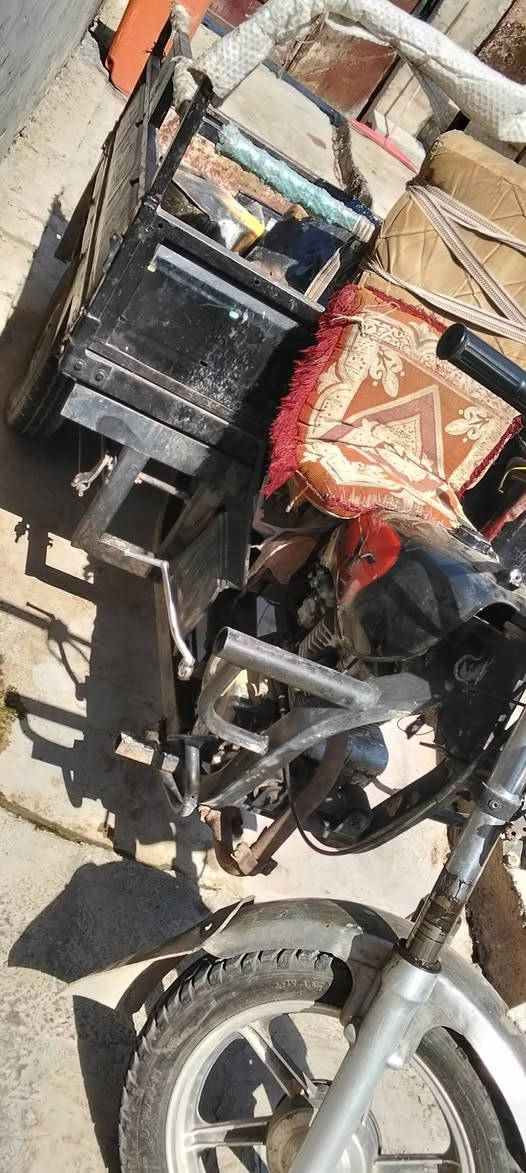 ستوته 17ناقصها فقط جوزه سويج محرك 20كير بوكس جديد تايرات جوبلس جديد ستوته مال شقل  سعر 775وبيها مجال للشراي موقع كركوك حي العروبة/***********
