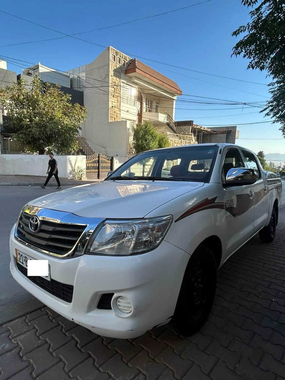 Toyota Hilux 2006 115$ 
مەرزیە ٢٠٠٦ سعودی 2.7 
پێش و دوای کراوە بە ٢٠١٤ 
ڕەقەم سلێمانی سەنەوی و ژینگەی تا ٢٠٣١ تازەیە بە ناوی خۆمانەوەیە 
گێڕ و مەکینەی بێعەیبە 
ڕەسمی سۆنەری دانراوە 
نرخی ١١٥$ معەمەلەیەکی کەم گۆڕینەوە ناکەم بەس فرۆشتن 
سلێمانی ناوشار 
سەیارەی مەعرەز نیە 
*********** السليمانية, العراق

