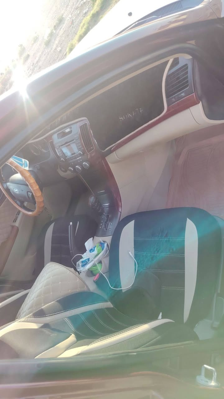 سلام عليكم سوناتا ٢٠١٠ أمريكي رقم انبار تحويل مباشر كير محرك مكفول صبغ قطعه وحده ليبل واحد مكان السياره الفلوجه سعر ١١٠ مجال بسيط كلش سياره تسوه أكثر بس بيع مستعجل  للاستفسار  ***********
