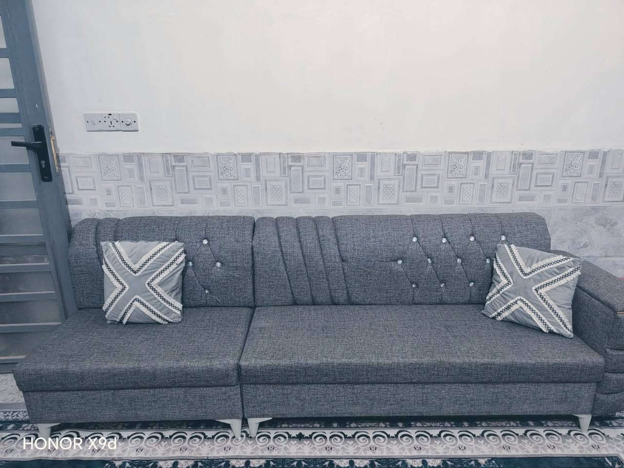 ديوان • مستعمل أسبوع