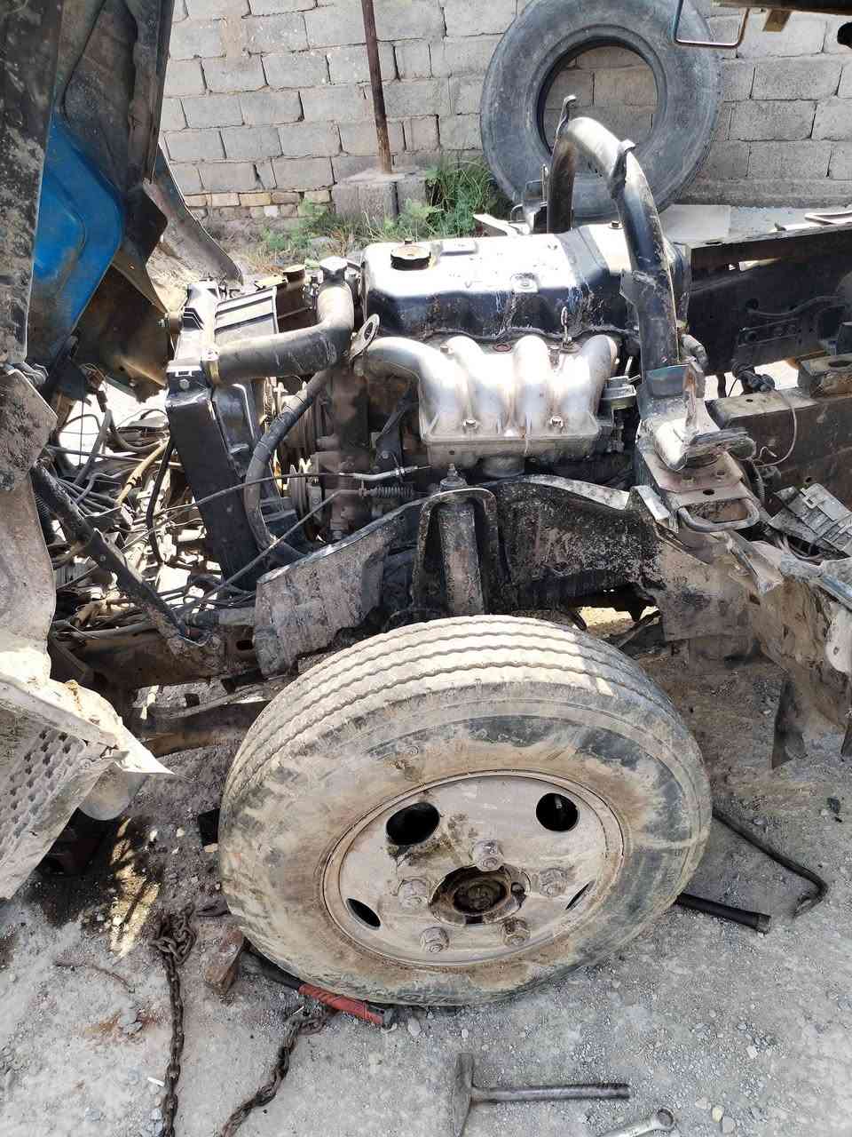 السلام عليكم سياره للبيع كنتر بزون  مسويه حادث المكان الناصريه شطره 
للأستفسار الاتصال على الرقم ***********
