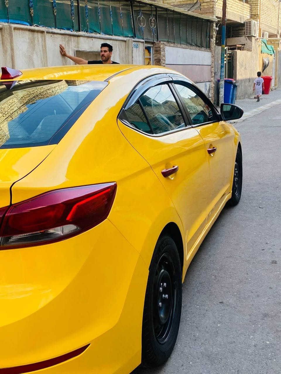 السلام عليكم انترا مديل 2018 فول مواصفات 
السونر مرفق بلمنشور مصفره هيئه وغرامات تحويل مباشر 
رقم بغداد الدولي العنوان حي اور السعر 107 بيها مجال قليل 
لاتصال *********** بيع فقط اعتذر عن المراوس 
محرك 2000 دوش بغداد, العراق
