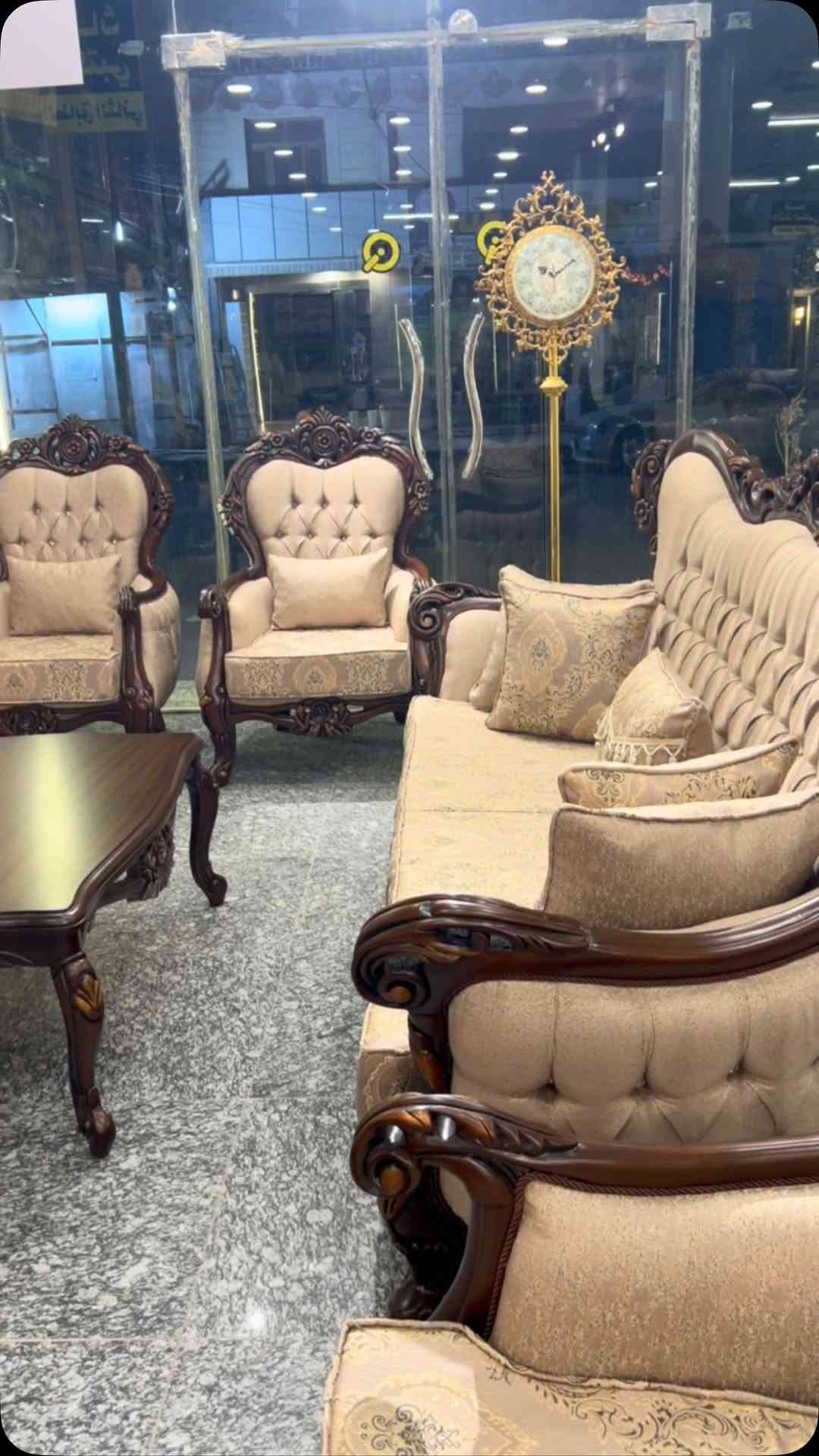 طقم ملكي • ١٠ مقاعد • خشب زان