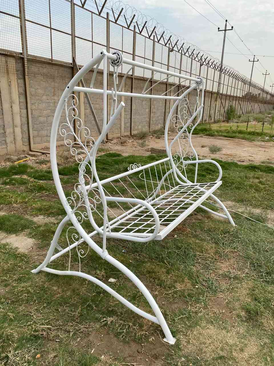 للبيع • دوره