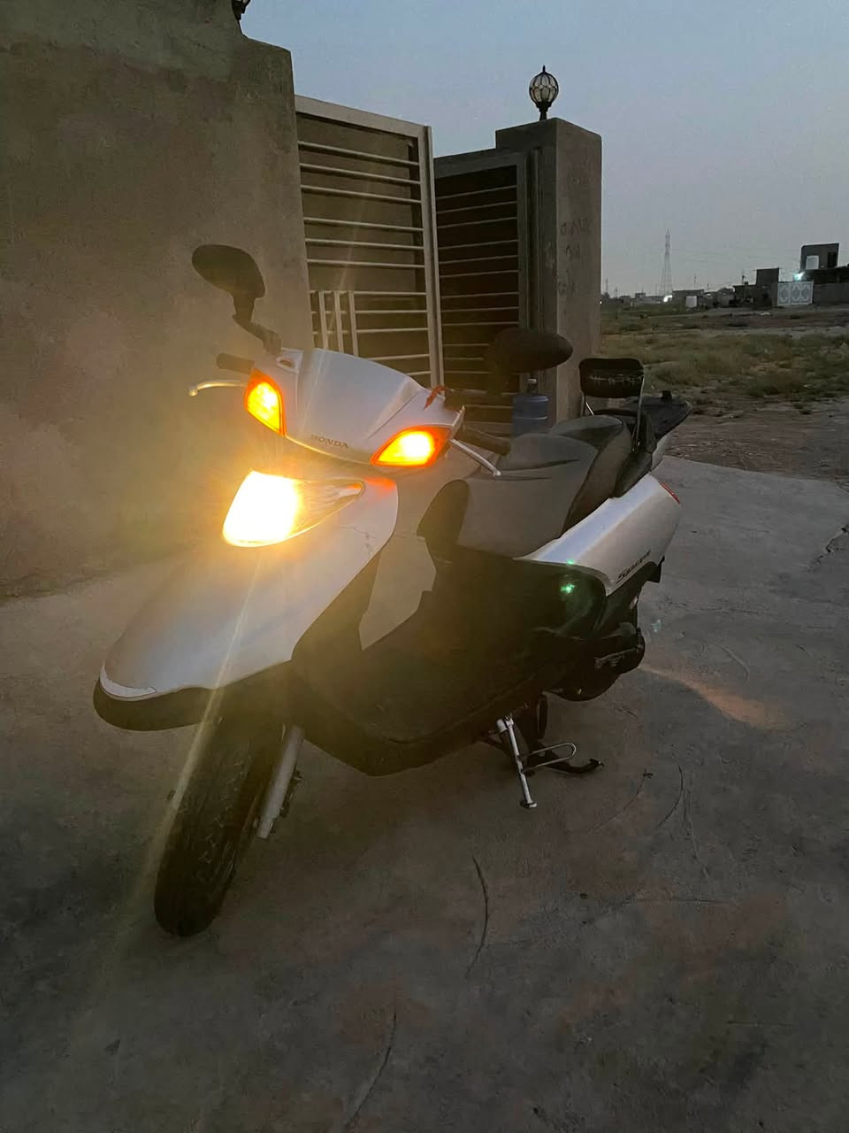 سبيسي ياباني نضيفه مامفتوحه  للبيع المكان كوت الحكيم سعر نتصل ودلل ‭***********‬
