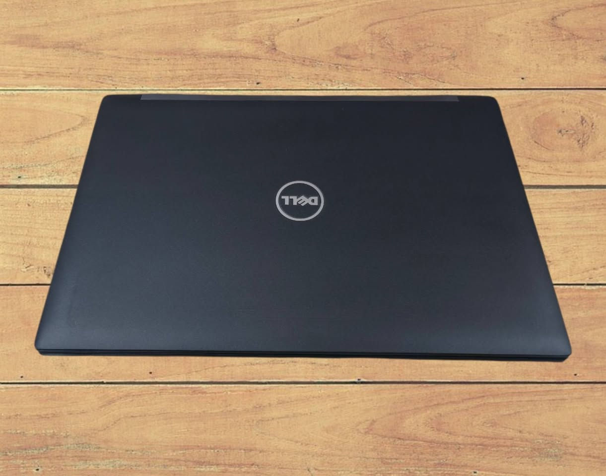 لابتوب بمعالج COR i7 ونظافة 100%
📢للألعاب والبرامج الهندسية والفوتوشوب والتصميم والاستخدام المكتبي والدراسة 
#عرض_خااااص_بسعرر
(((((السعر 235 الف دينار فقط ))))
⚡️أقوى سعر في العراق 💁
📢ضمان لمدة شهر كامل + سنة كاملة اجور صيانة مجانية
 🚗يتوفر توصيل لجميع محافظات العراق
 ✔️فحص شامل قبل الاستلام 

DELL LATITUDE E7490

✅المواصفات الكاملة:
🟩 المعالج COR i7
🟩 الجيل السادس 6️⃣
🟩 الرام 8 گيگا  DDR4 
🟩 الهارد 256 GB نوع SSD السريع جداً 
🟩حجم الشاشة 14 انج FHD 
🟩 كارت الشاشه 4GB intel 
🟩بطارية ليثيوم ممتازة جدا تدوم ساعات طويله 🔋
🟩 كيبورد ضوئي ➕ عربي انكليزي ليزري 

💥ملحقات الجهاز
🔌شاحنة الاصلية ➕💼حقيبة هدية ➕🖱ماوس هدية 

📞للطلب والاستفسار راسلنا الآن :
على الخاص او على الواتساب
الرقم ⬅️***********
