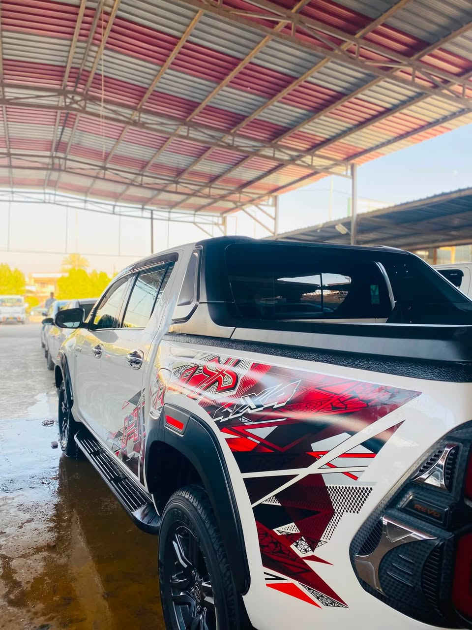 السلام عليكم 🫡 للبيع
تيوتا هايلوكس v6سلندر
موديل2022
سازز 😮‍💨
تبريد كشن 
شحن لاسلكي
وباقي المواصفات معروفه 
السياره جاهزة من كلشي 
التواصل ***********
المكان بابل 📍
