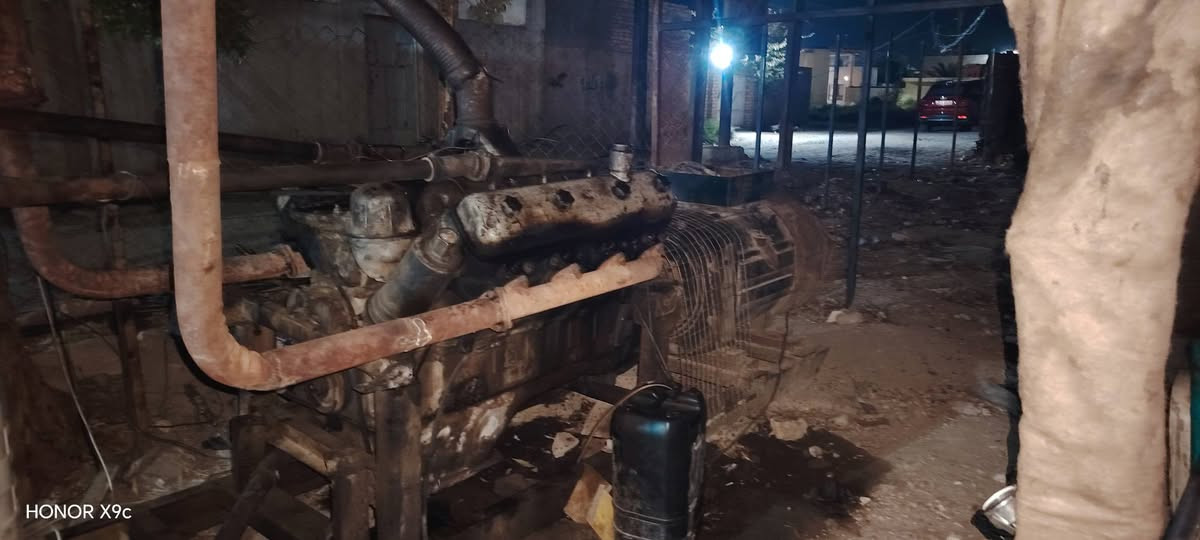 موقع مولده للبيع بيه مکینتین کراز وافيکو وقطع کاز ۲۰۰ كيفي العنوان الكوام الشرقي سعرها مناسب
***********
