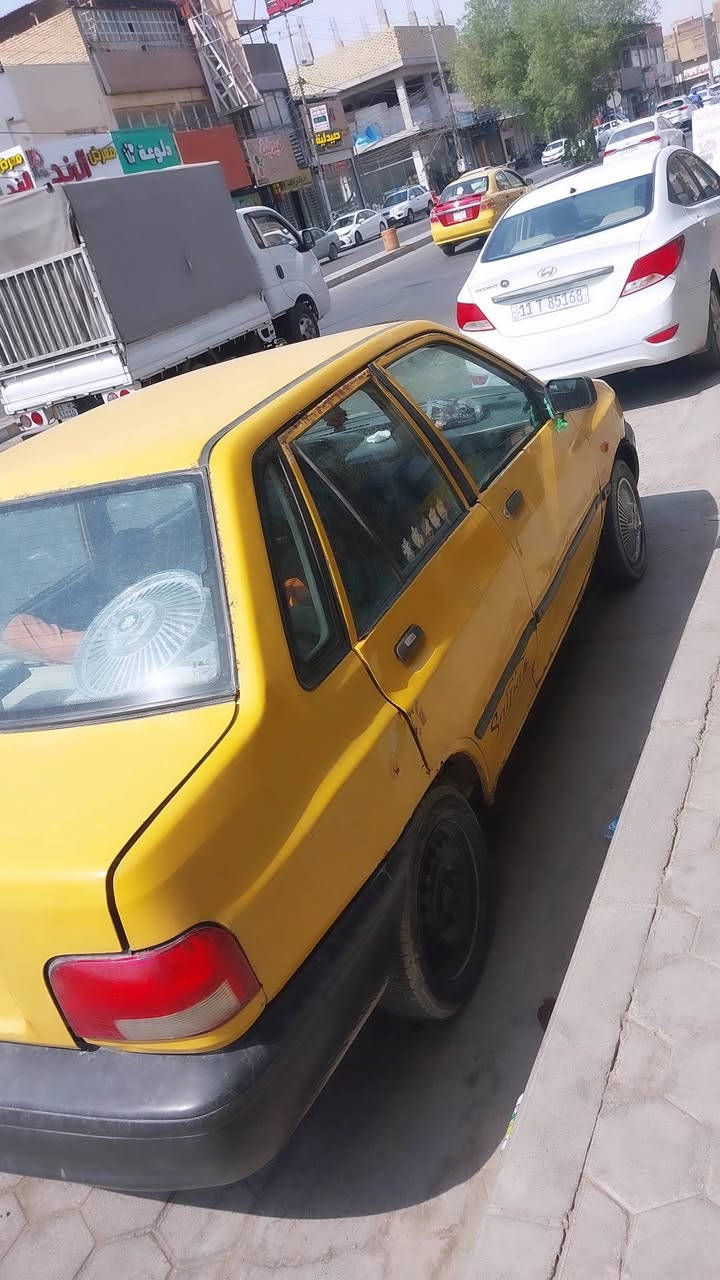 السلام عليكم سايبه صفره رقم الماني سنويه ما صاقطه مكينه بيها خيط بخار  راعيها ما واصله ما اندله بيع او مراوس السعر ١٢ ورقه وبيها مجال الاتصال ***********
