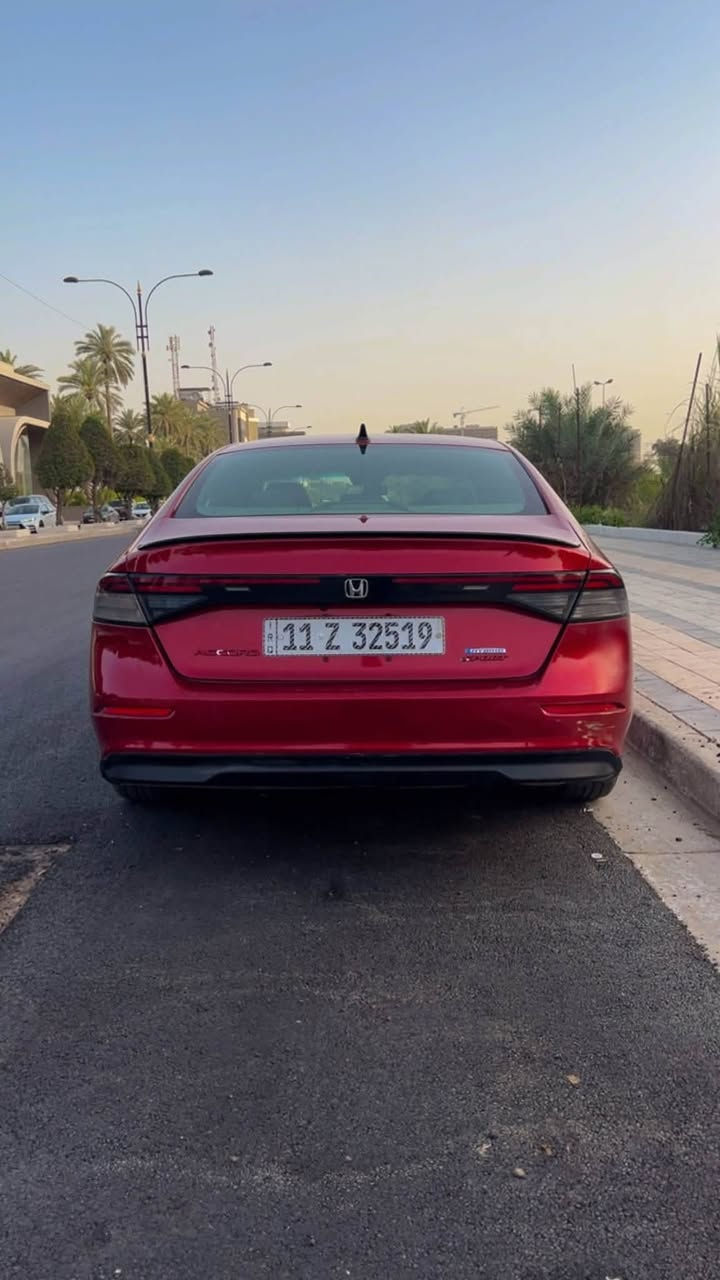 السلام عليكم
هوندا اكورد هايبرد سبورت

2000 تنفس طبيعي

وارد امريكي ضررها جانبي 
بجم كبس بدون ايرباك بدون لغود بدون شواصي
صبغ عام السياره

ماشيه 77 الف السياره كفاله كير محرك بطاريه منضومه الهايبرد تبريد مكفول على قفله الشركه ما ملعوب بيهن حادثها جانبي مثل ما موضح بالصور

السعر 140

رقم و مكان بغداد
تحويل مباشر بأسمي 
***********
