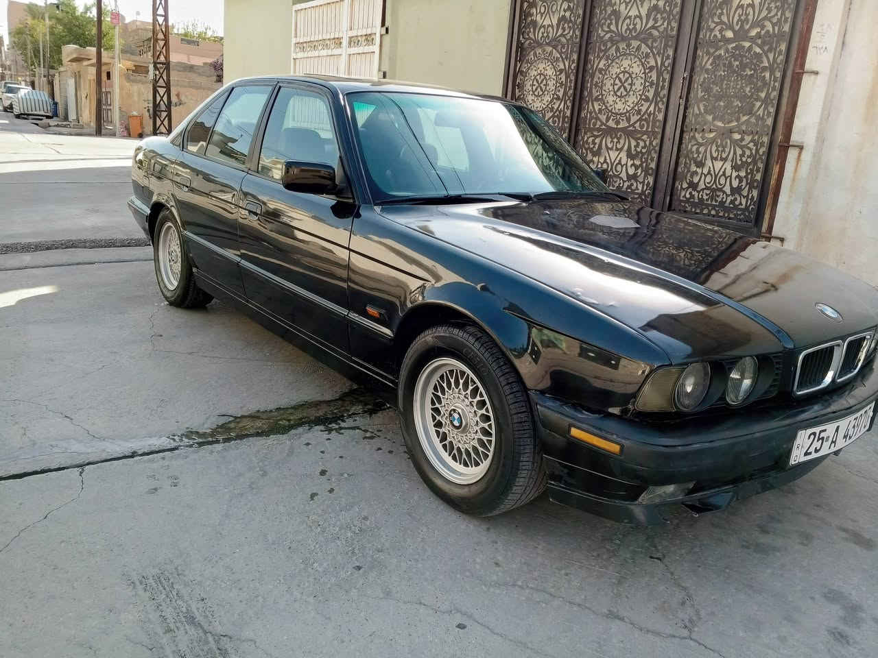بي ام موديل 1991 وارد يابان محرك 525
كبس كير توماتيك فول مواصفات تبريد ثلج 
تايرات جديد صدر جديد ABS قفل مركزي 
سلايت جامات كهرباء كشن جلد سقف سلايت بجم عريض بدون ضربه صبغ عام جماليه 
سنويه مشروع وطني باسمي شرط تحويل 
كوبون بنزين بيهه 
مكان سياره كركوك 
سعره.  55
ره قم ..***********
