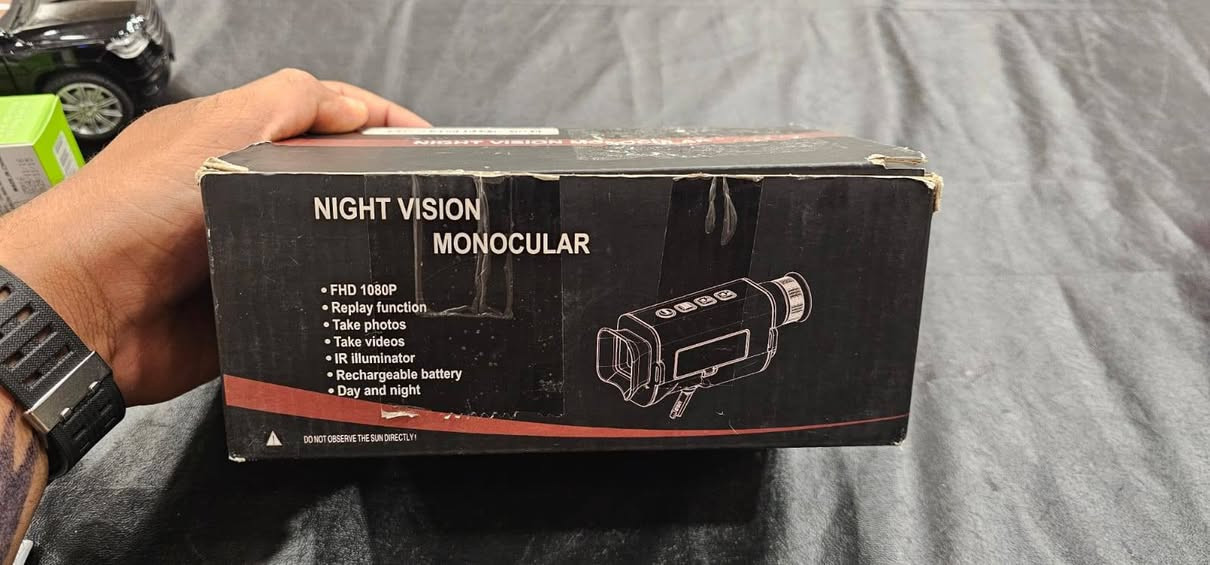 منظار رؤية ليلية رقمي
🎥 دقة FHD 1080P
🌑 مزود بـ IR Infrared Illuminator للرؤية بالظلام
☀️🌙 استخدام نهاري وليلي
📸 يدعم التقاط الصور
🎬 يدعم تسجيل الفيديو
▶️ يدعم إعادة مشاهدة الصور والفيديو (Replay)
🔋 بطارية داخلية قابلة للشحن

للتواصل على الخاص او على الواتساب 
***********
