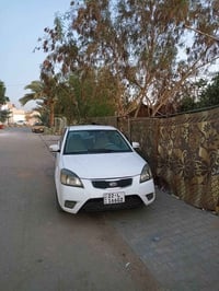 للبيع موديل 11 محرك ١٦٠٠ مكينة كير مكفولات بسم شركة شرط سعر ٧٠ سيارة ب...