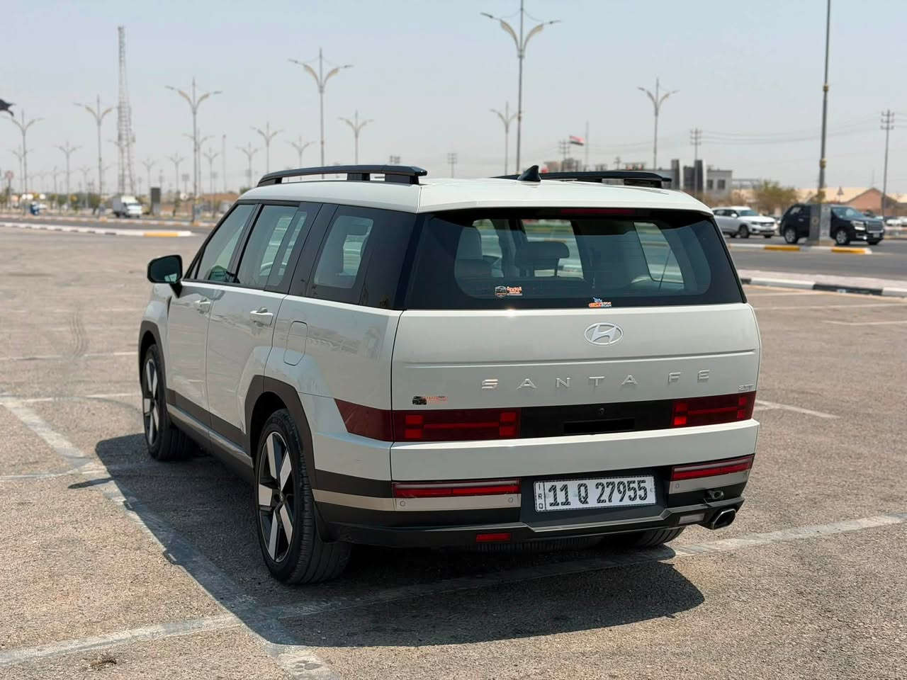 🚘 هيونداي سنتافي 2024 خليجي | فل أوبشن 🔥

✨ Hyundai Santa Fe 2024 – Full Option
🇰🇷 وارد خليجي
🔥 محرك 2.5 Turbo GDI
⚡ 281 حصان
💪 عزم 422 نيوتن.م
⚙️ ناقل حركة أوتوماتيك 8 سرعات DCT
🚙 7 ركاب

⭐ أبرز المواصفات:

• بانوراما سقف
• جلد فاخر
• مقاعد أمامية كهربائية
• تبريد وتسخين المقاعد
• ذاكرة مقعد السائق
• شاشة وسطية 12.3 إنش
• شاشة عدادات رقمية
• كاميرات 360°
• حساسات أمامية وخلفية
• مثبت سرعة متكيف
• مراقبة النقطة العمياء
• تحذير ومساعدة المسار
• كبح تلقائي للطوارئ
• Apple CarPlay / Android Auto
• شحن لاسلكي
• تشغيل عن بُعد
• باب خلفي كهربائي
• إضاءة LED كاملة
• جنوط ألمنيوم كبيرة
• مفتاح ذكي ودخول بصمة/بدون مفتاح

🔥 سيارة تجمع القوة والفخامة والتكنولوجيا بتصميمها الجديد كلياً

📞 للاستفسار: ***********
المكان كربلاء
السيارة كفالة عامه من صبغ بيها مكانين صغار بي دي ار
