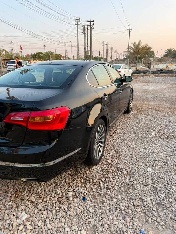 على بركه الله
كيا كادنزه طك كارترن موديل ١٦ محرك ٦ سلندر غاز جاهزه تريك وين تريد روح جاهزه اي نقص ماكو السعر ٥٠ للستفسار ***********
