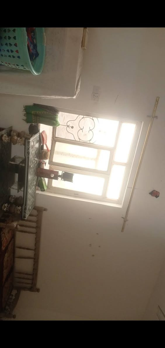 بيت طابو زراعي سند 25
للبيع مع قطعه مساحه الكل 450متر 
مكان محريجه قرب تقاطع سياحي شارع مفروشات 
السعر 40مليون 
للتواصل خاص ‏‪***********‬‏
