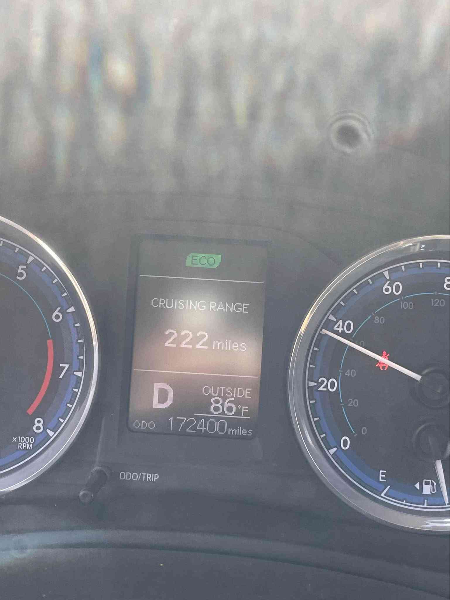 كورولا LE • ٢٠١٧ • ١٧٢ الف ميل