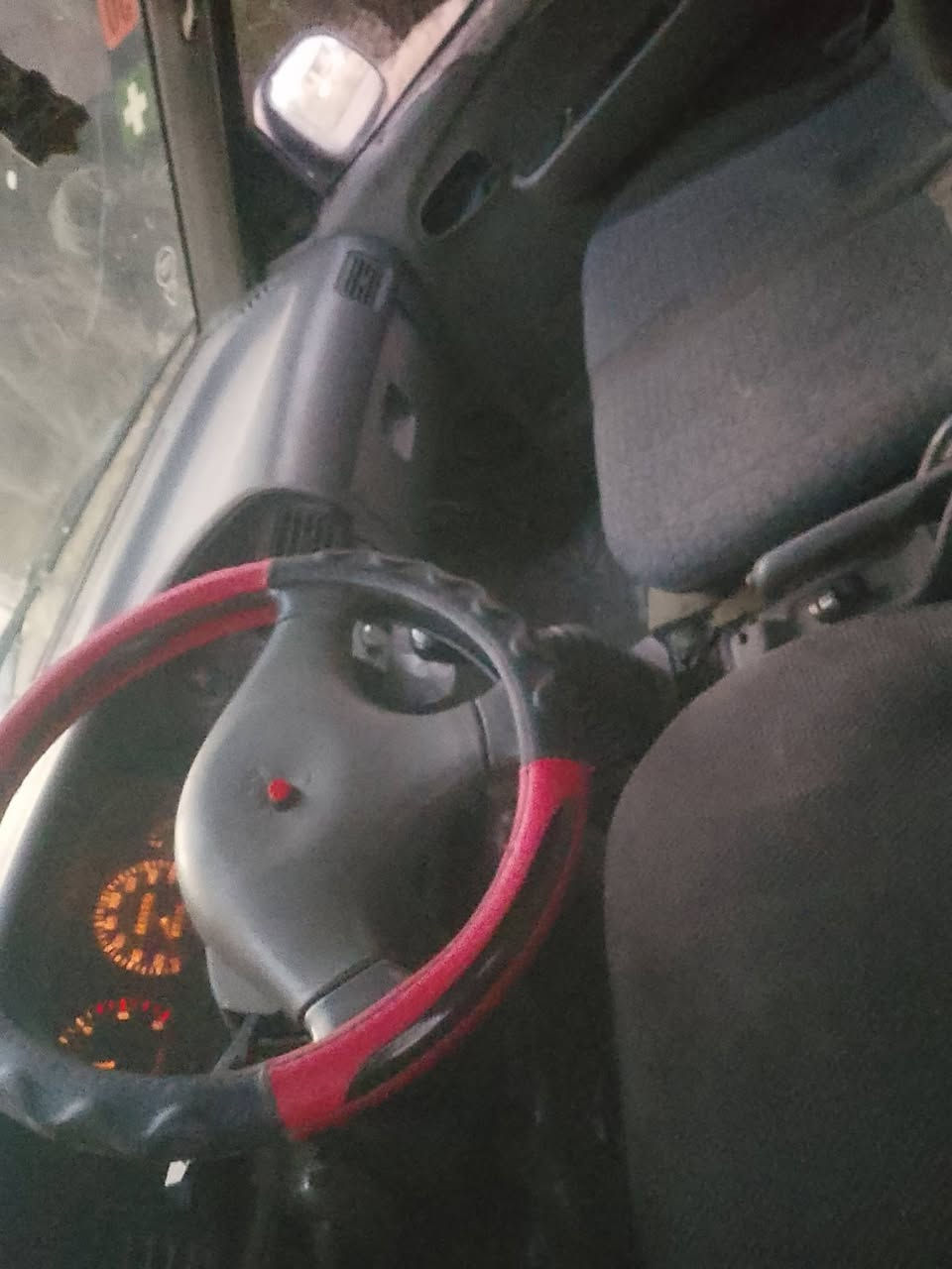 سلام عليكم ورحمه بريجو موديل 96 رقم بابل تحويل وكاله خادم مكينه وكير اكسل بالكارتون دوشمه عايزه ترتيب  تلبيسه     كشره بلاديه حلوه حداديه نص   السعر 42مجال بصيط مستعجل على بيعه مكان نجف كوفه عباسيه ***********
