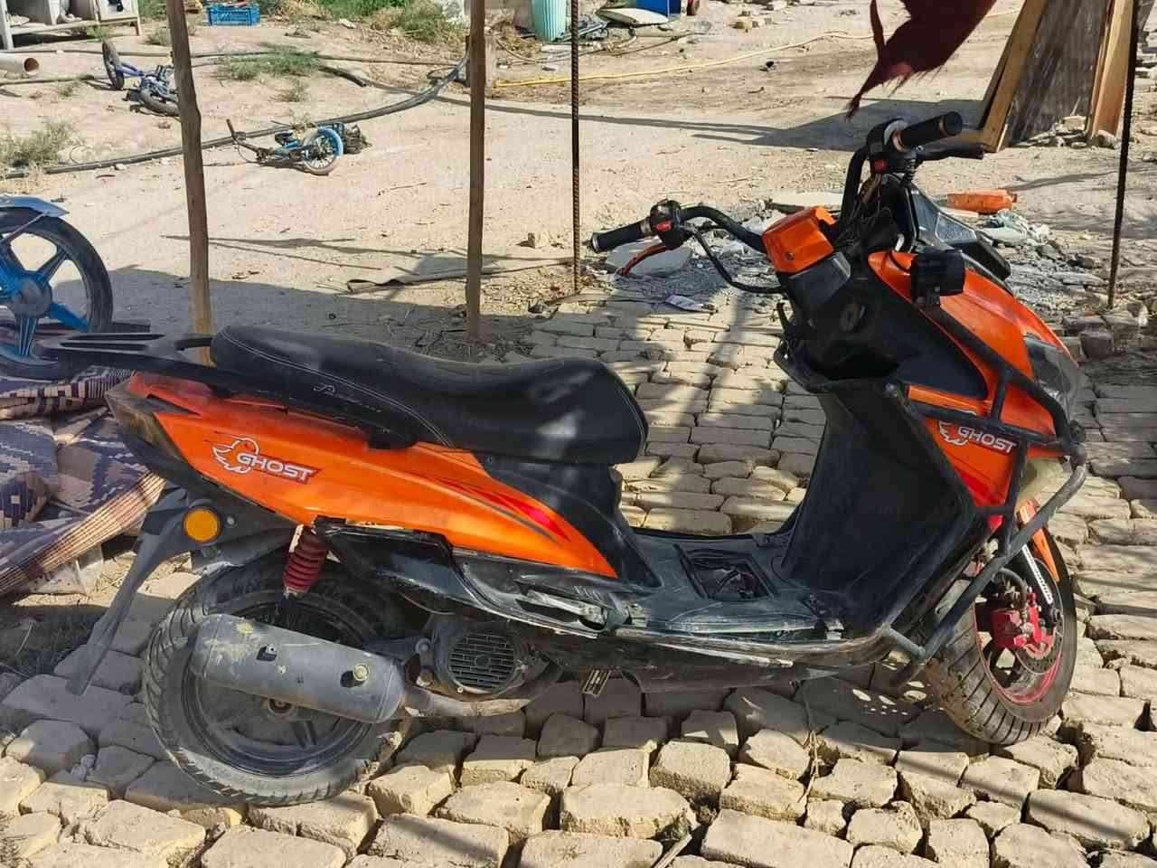 دراجه للبيع الشعر 400للتواصل ***********
