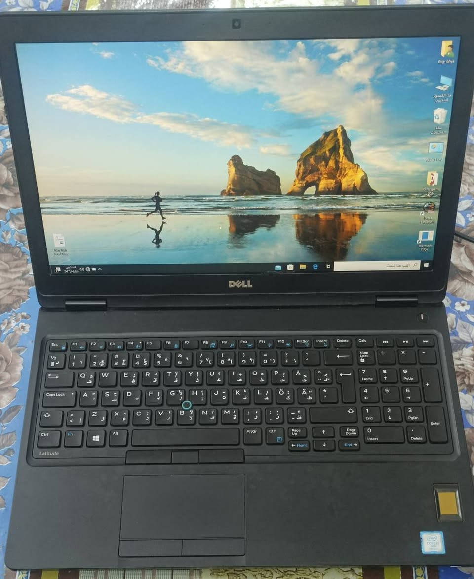 السلام عليكم لابتوب DELL Latitude 5580 
‏المواصفات 
‏كرت الشاشه انفيديا  Nvidia GeForce 940MX 2G VRAM ✅
‏المعالج قابل لكسر السرعة  
‏  CORE I7 GEN 7 7820 HQ VPRO 2.90Ghz
‏تصل إلى 3.90Ghz مع كسر السرعه 💪
‏RAM 8G قابل للتطوير 🆙
‏Storage 256 ssd
‏Display 15.6  FHD 🖥️
خالي من الاعطال !✅
‏الملحقات جنطه + جوستك تقليد اكس بوكس وير ليس سعره 25 هديه 🎁+ شاحنه+ ٢ قارئ رام + رام 8G 
‏اللابتوب صار له سنه مخزون تقريباً ، و الاستخدام شهر فقط ختمت لعبة فورز هورايزن 5 عليه فقط ، سبب البيع محتاج فلوس افتح بيهن مشروع السعر 400 الف 💵 وبيه مجال ادخل خاص و تدلل او على الواتس آب  ***********
‏عندي توصيل 
‏
