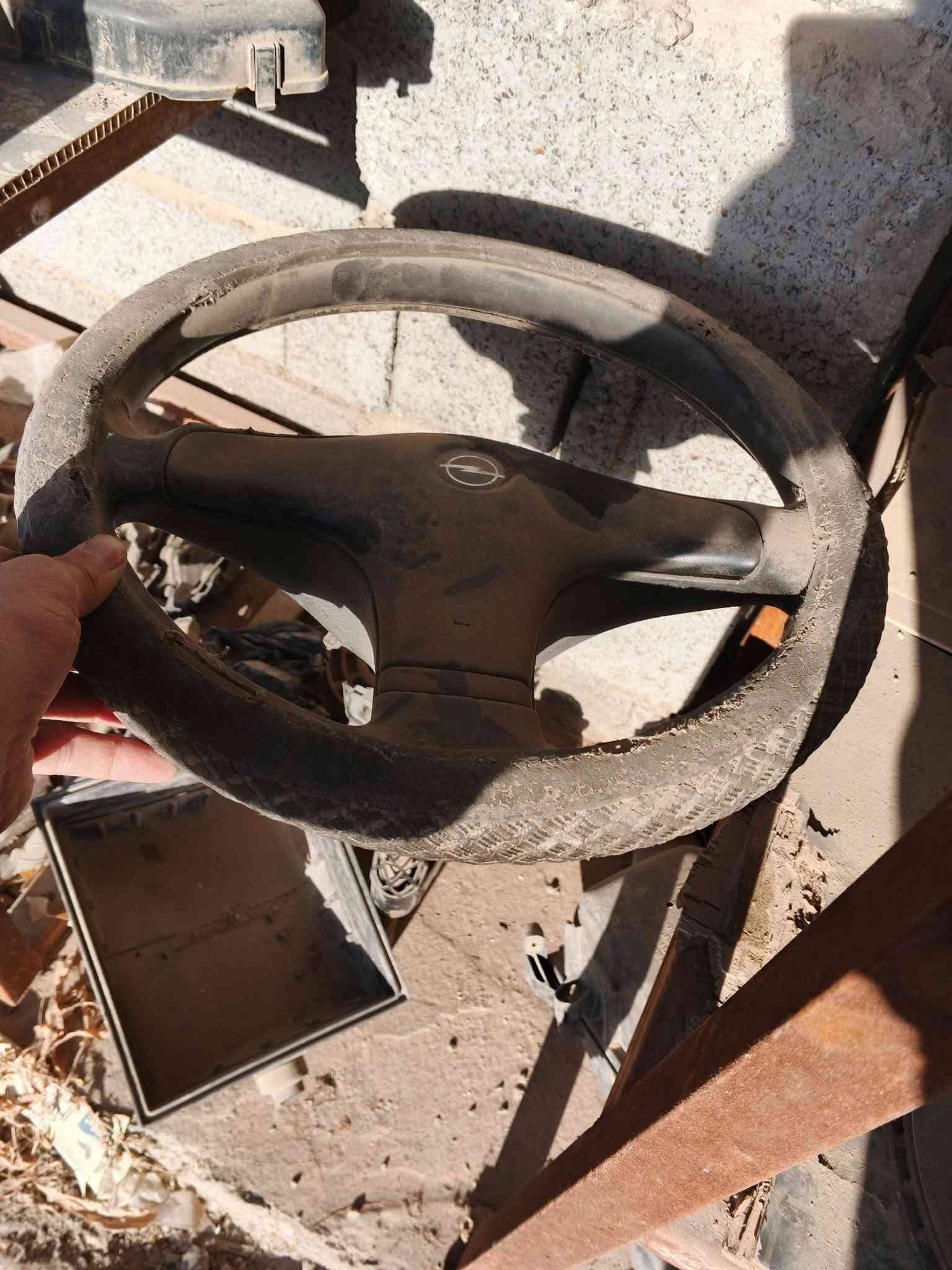 غراض فكترا وغراض اوبل اوميكا بسعر مناسب العنوان الفلوجه الكرمه ***********
