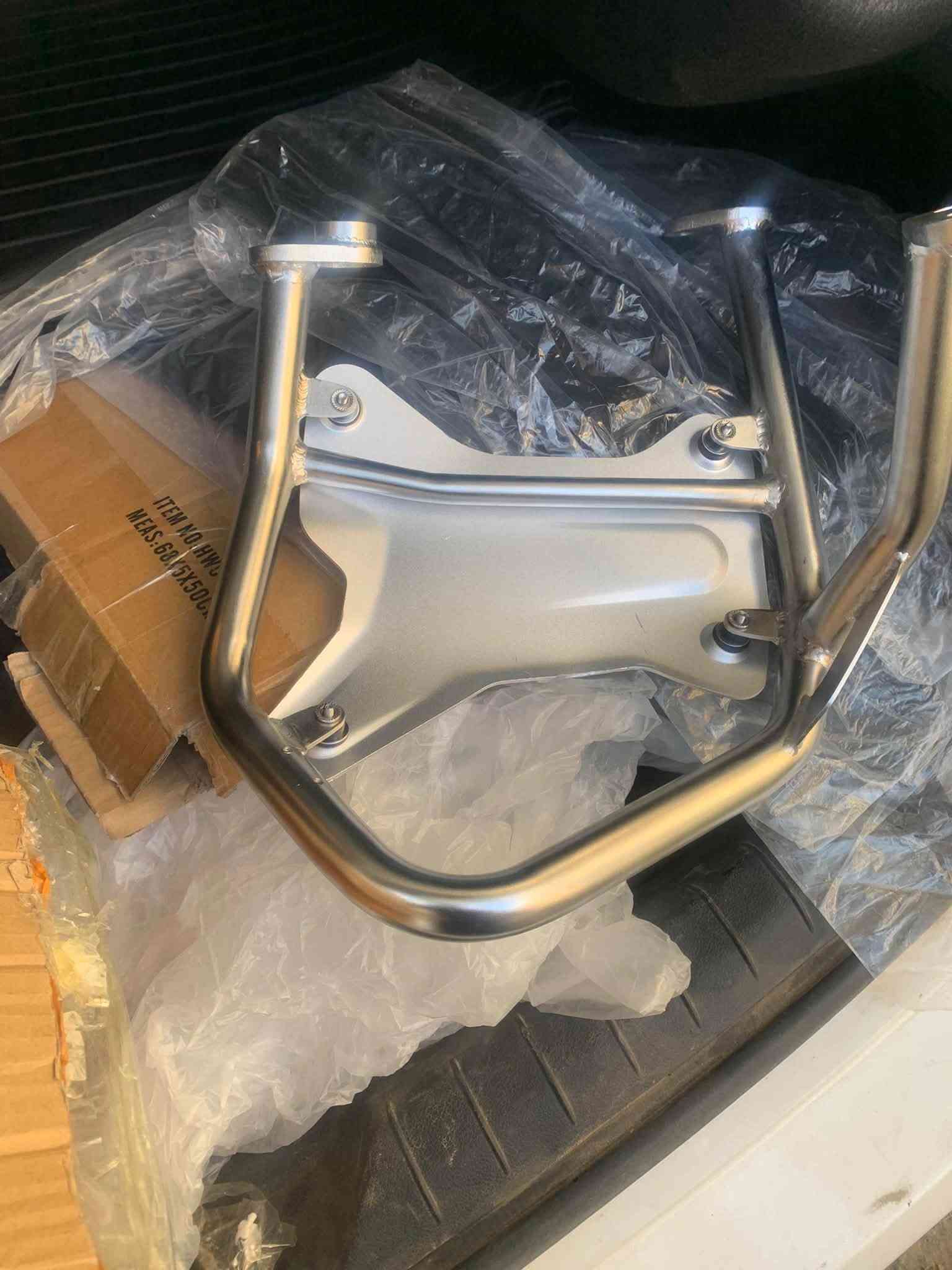 البيع السعر ٤٠ الف ‭***********‬ مكاني بغداد الكاظميه

نص مكتوب في الصور:
- Amazon.it
- Crash Bar Paraurti Motore Del Motociclo Crash Bar Barre Di ...
- انتقال
- حفظ
- مشاركة
- Amazon.com: FWXE...
- Amazon.com
- Crash Bar Paraurti Motore D...
- LIND
- Excellent
- ١٢:٤٨ طرح أسئلة حول هذه الصورة G الكل المطابقات التامة المحتوى المطابق مرئيًا وضع AI نبذة باستخدام الذكاء الاصطناعي تظهر الصورة عارضة حماية المحرك أو الصدام الجانبي (Crash Bar) المخصصة للدراجات النارية، والتي يبدو أنها تتوافق مع طرازات مثل BMW R1300GS أو دراجات المغامرات المشابهة المصنوعة من الأنابيب المعدنية مع صفيحة تثبيت مركزية. إذا كنت ترغب في المساعدة، هل يمكنك إخباري: ما هو طراز وسنة الدراجة النارية التي تملكها؟ هل تبحث عن تعليمات التركيب أو قطعة غيار محددة لها؟ عرض المزيد صور مطابقة مرئيًا Webike Japan Amazon.it Crash Bar Paraurti Motore ...Del Motociclo Crash Bar SRC : تحطم بار (منخفض) سيارة 0