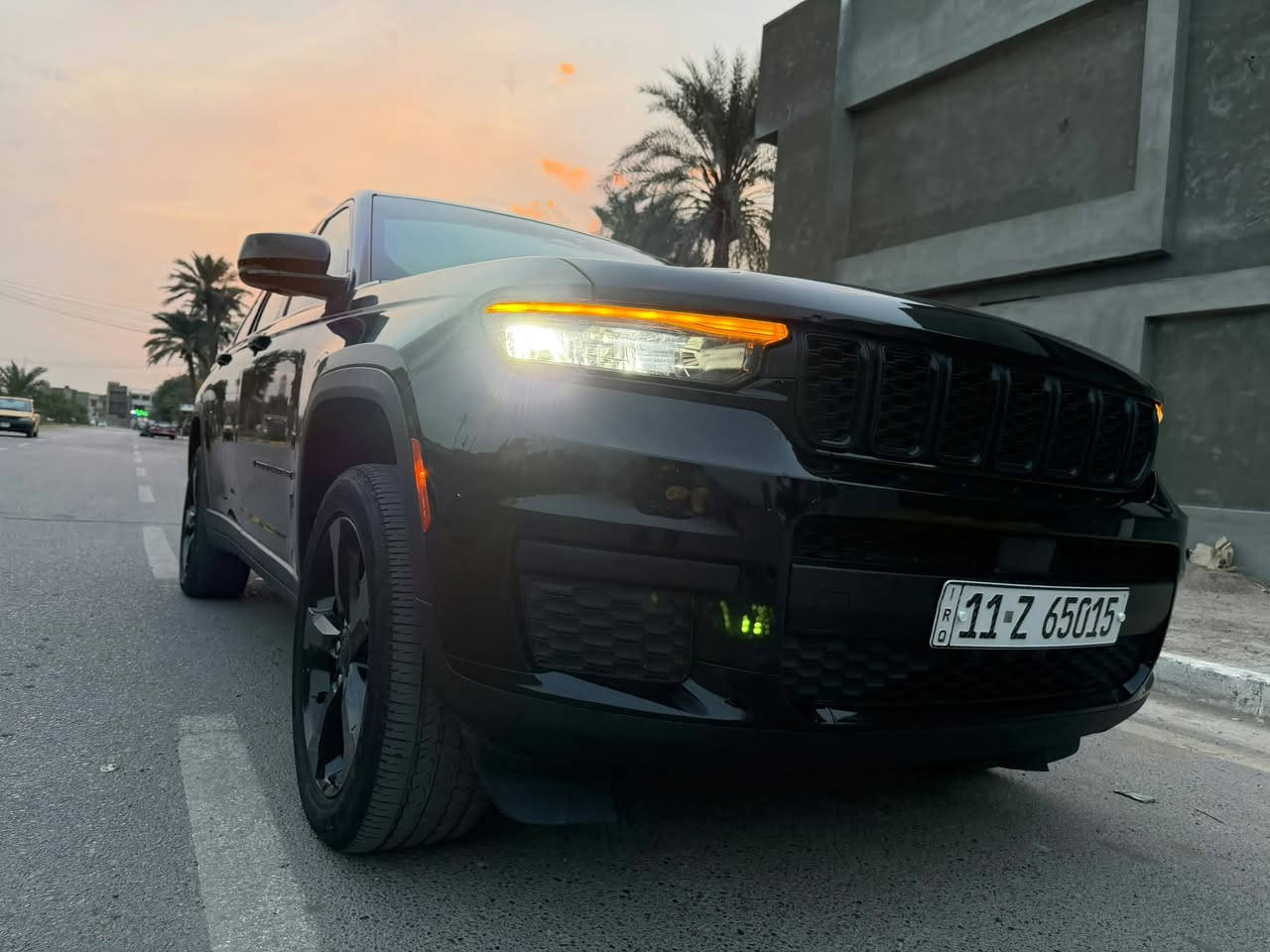 بلاك توب • ٣٦٠٠ بنزين • فتحة سقف