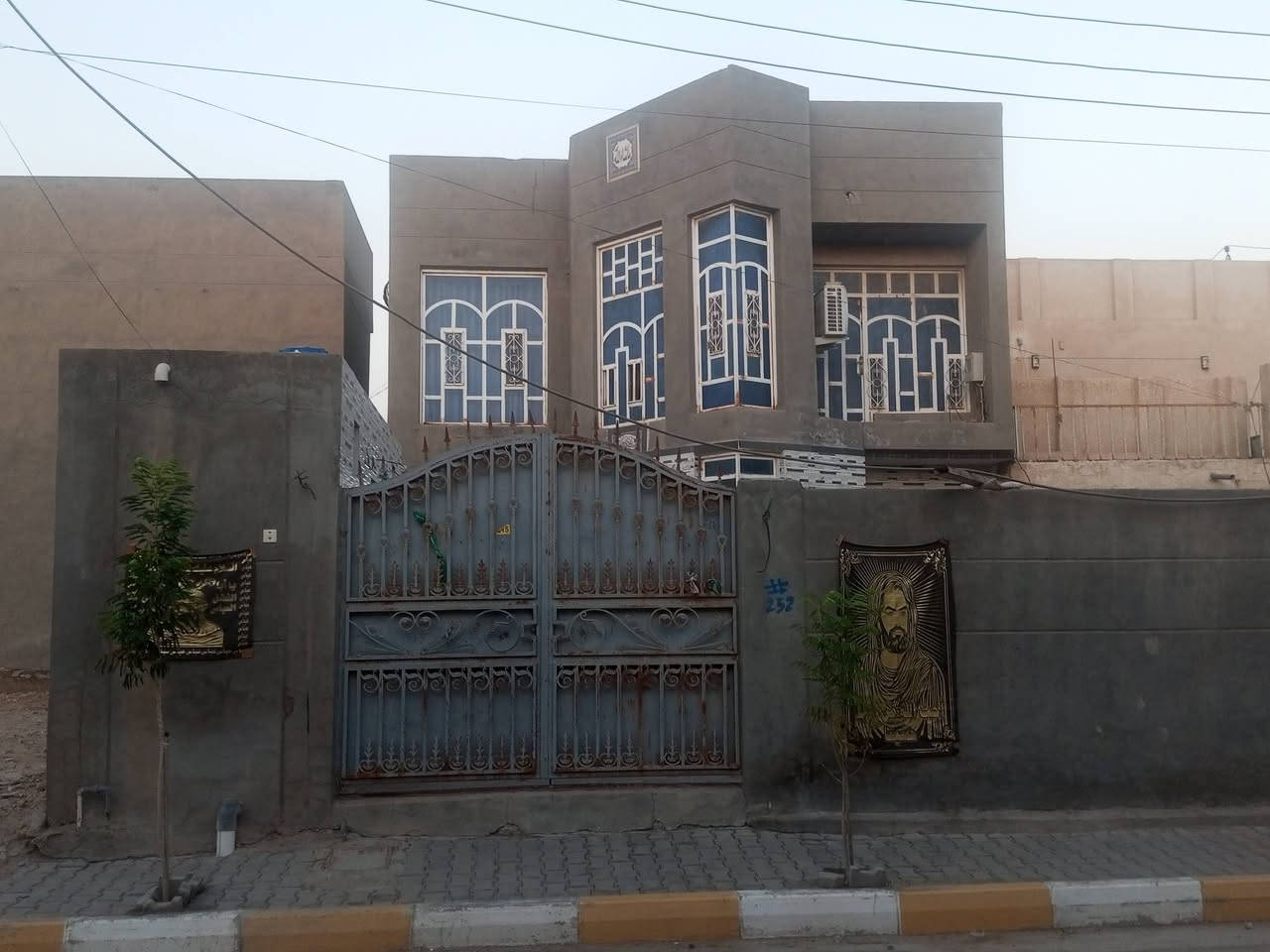 بيت طابو صرف ٢٥٠ متر طابقين في حي الحضاره بشارع الرئيسي مال مدرسه العبير بصف الركن مقابيل القصاب السعر وتفاصيل اتصل على الرقم ‏‪***********‬‏ بي واتساب
