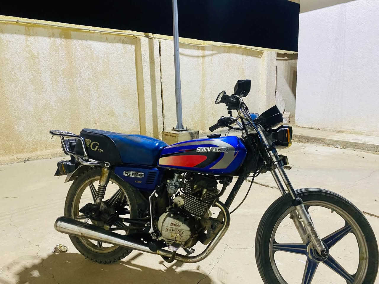 سلام عليكم موطور سيفان موديل 20 اسعر 350 وبيه مجال ***********
