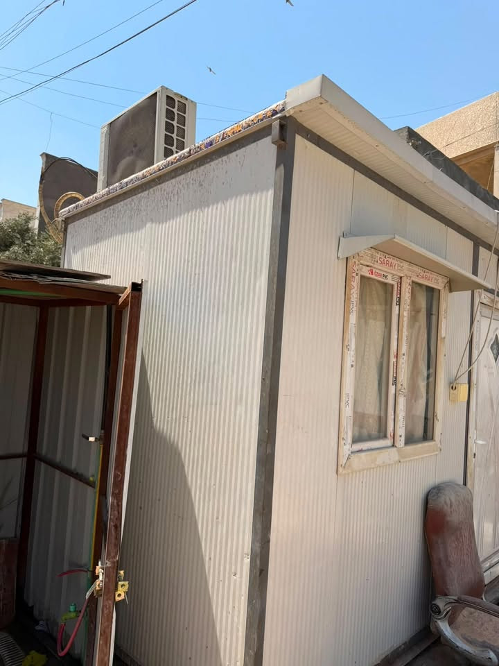 السلام عليكم
عندي كرفان مستخدم مدة قليلة 

للبيع القياسات 

300x200x235

التواصل الرقم ***********
بغداد شارع فلسطين

