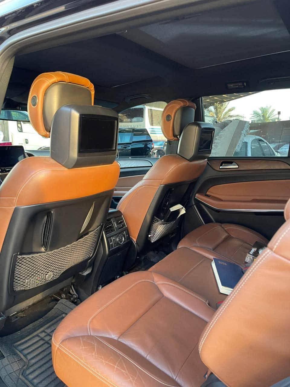 مارسدس gls/500/٢٠١٨
فور متك 
رقم بغداد باسمي 
ماشيه ١٣٥
خليجي كفاله من كلشي 
فول مواصفات 
بنوراما
كشنات جلد 
خمس بصمات
بردات خلفيه
جنطه شفط
رادارات ٣٦٠
كامرات ٣٦٠ درجه
وباقي لمواصفات مكاني بابل 
السعر 415 وبيه مجال 

***********
***********
