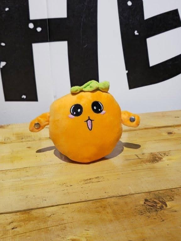 🎵🍌 استعدوا لأوقات مليئة بالضحك والتحدي مع لعبة الميموجي!
لعبة تفاعلية تعتمد على اللمس، حيث تصدر أصواتاً ونغمات موسيقية بمجرد إكمال دائرة اللمس بين اللاعبين، لتجعل كل جولة مليئة بالحماس والمرح.

✨ المميزات
🎶 تصدر نغمات موسيقية بمجرد التلامس.
👨‍👩‍👧‍👦 مناسبة للعب الفردي أو الجماعي. 
🍓 تصاميم لطيفة بأشكال الفواكه المحببة.
🎼 4 أوضاع ونغمات موسيقية لزيادة المتعة.
🎉 مثالية للتجمعات العائلية، الحفلات، والأطفال.

💡 ليش راح تعجبك؟
لأنها تجمع بين اللعب، التفاعل، والضحك في نفس الوقت، وتخلق أجواء ممتعة لجميع الأعمار.

🍌 لعبة بسيطة… لكن المتعة فيها كبيرة! 🎵🎮
التواصل ***********
