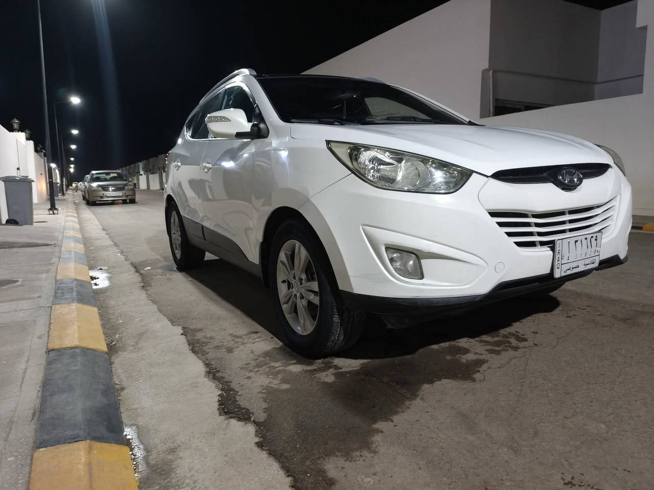 Tucson 2012
بانوراما
تخم تاير جديد
تبريد 
مكينه 2000 دوش لاتنقيص ولاتبخير 
ماشبه 240 
بيه تبديل بنيد 
وبارد مكانين 
جديدة
125 وبيه محال قليل
بسمي 
مكاني الديوانية

***********
