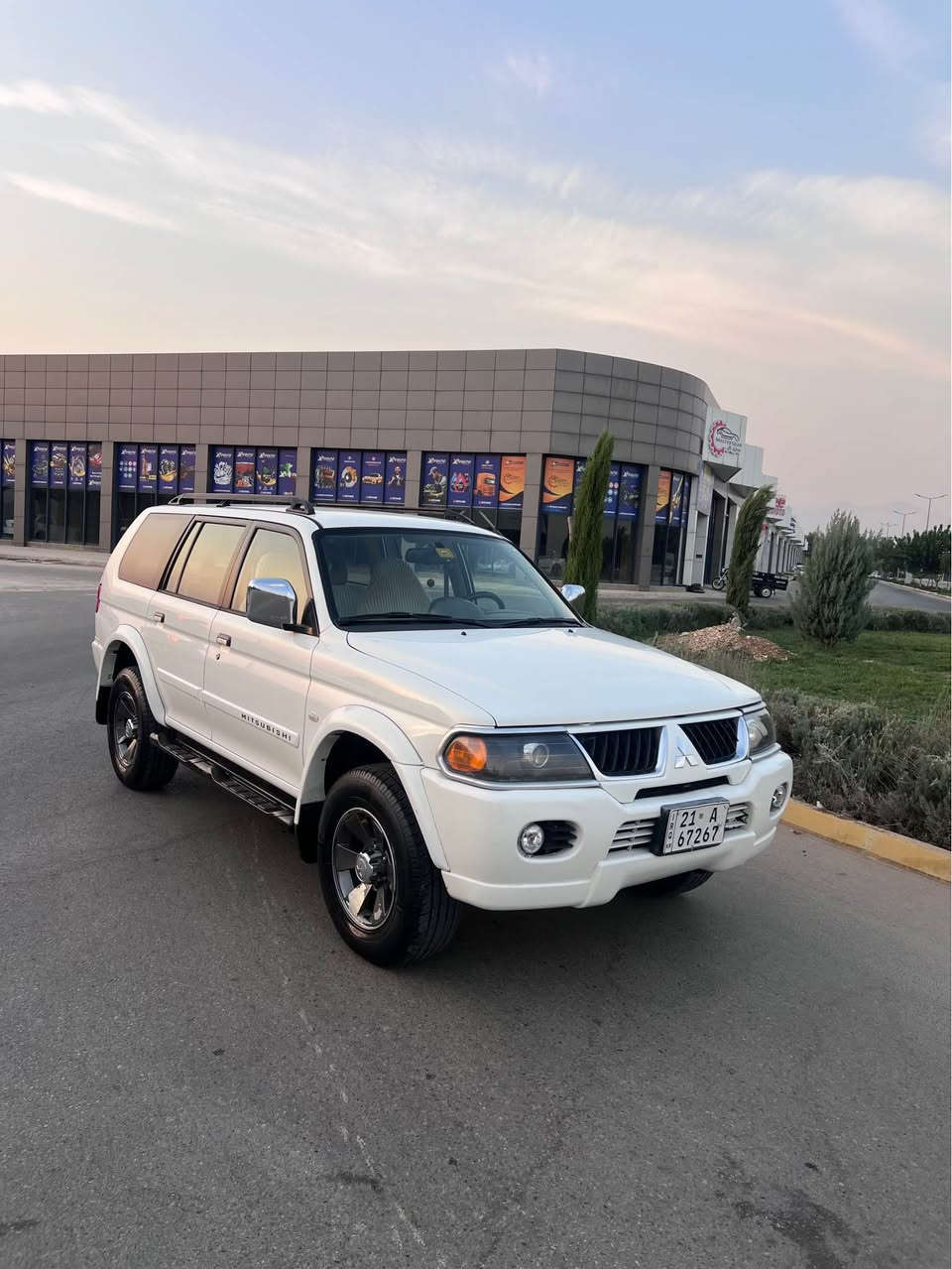 سياره فولل مواصفات بس مو سلايت 
بدون ضربه او صبغ 
كير محرك حداديه كوله شرط 
دبل اكسل 
تبريد ❄️ثلج
تايرات جديد 
سياره بدون مصرف 
السعر 90اوبي مجال للطيبين 
شراي خابرني او تدلل
*********** كركوك, العراق
