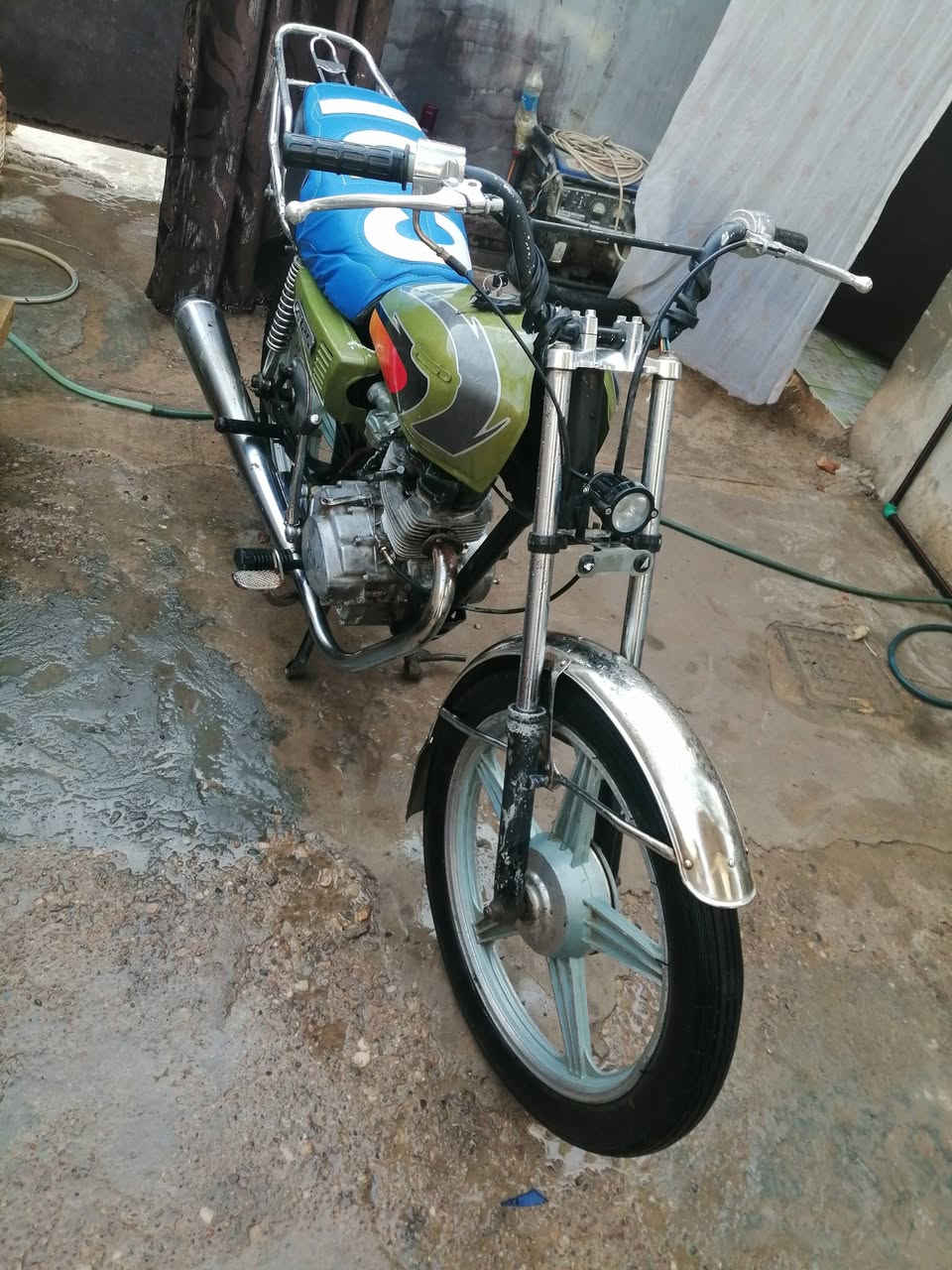 دراجه بها دخانه بسيطه سعر 170 ***********
