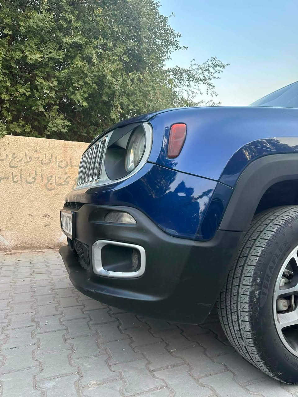 السلام عليكم
عندي جيب رنيكيد  للبيع او مراوس
رقم بغداد  دولي. ازرق اللون موديل ٢٠١٧ محرك ٤سلندر ٢٤٠٠ المرغوب  ، السيارة كاملة من كل النواحي محرك وكير وصدر وتبريد وتدفئة  وكهربائياتها والحدادية كلها 
السيارة نظيفة
ماشية ١٠٢ الف كيلو متر 
ضررها دعامية الامامية كلين 
السعر ١١٧ ورقة وبيها مجال 
مكان السيارة بغداد الشعب
للاستفسار اكثر الاتصال على الرقم ***********
