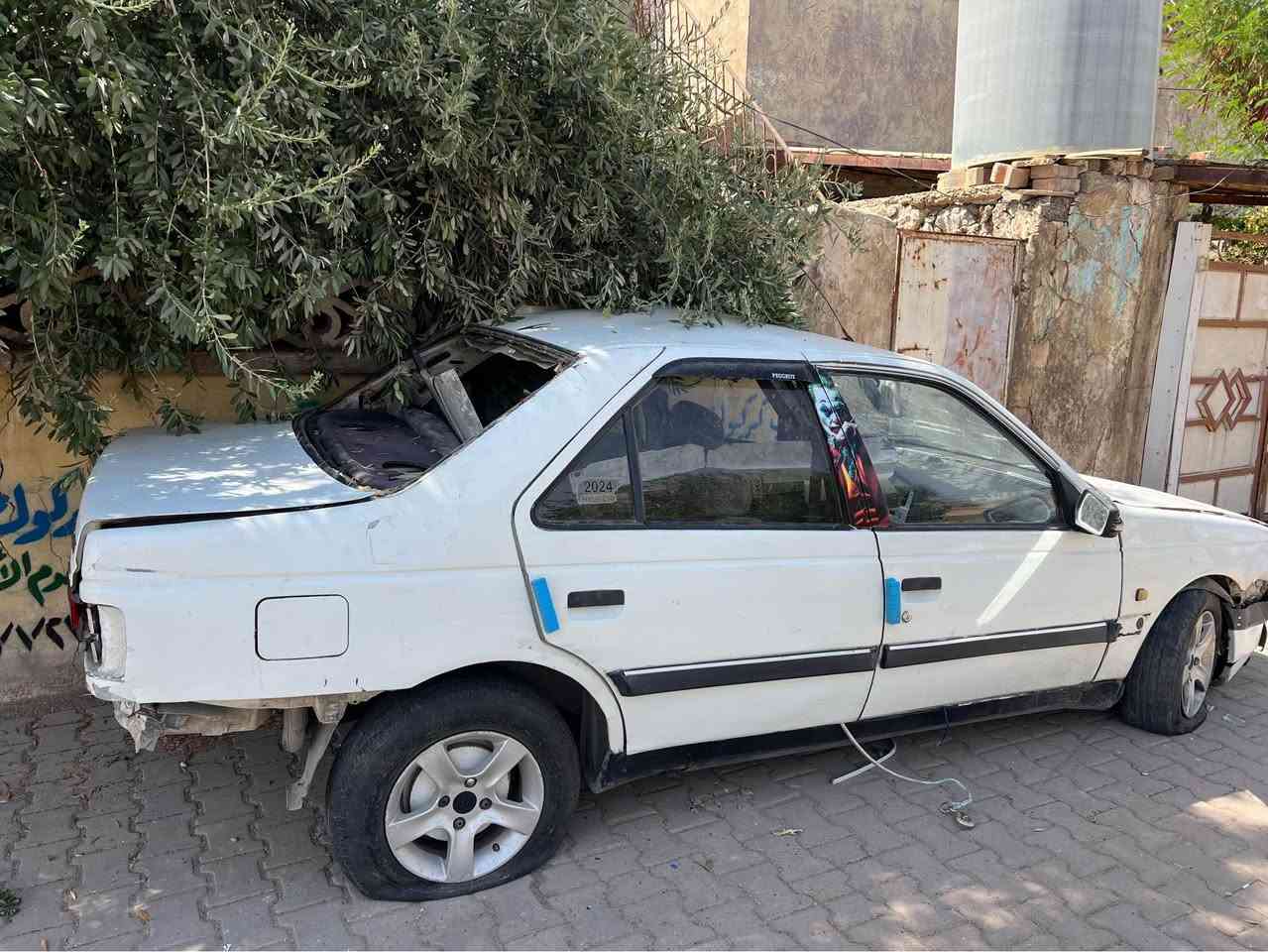 سلام عليكم 
بيجو للبيع مع ضربه سنويه جديده لحد 2030+كوبون بانزين شرط تحويل مكينه وكير كل ابشرط اب سعر مناسب 11$تفاصيل اكثر 
واتساب ***********
هاتف *********** كركوك, العراق
