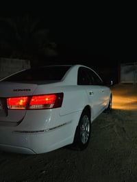 سوناتا • ٢٠٠٩ • مكينه ٢٠٠٠