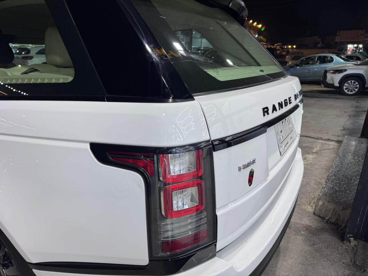 رانج فوك موديل ١٦ محرك ٨ بدون سوبر جديده ومغلفه PPF ومكفوله من كل شي رقم بغداد باسمي ماشيه ٥٣ بوب شفط ودوس شفط للاتصال ***********
